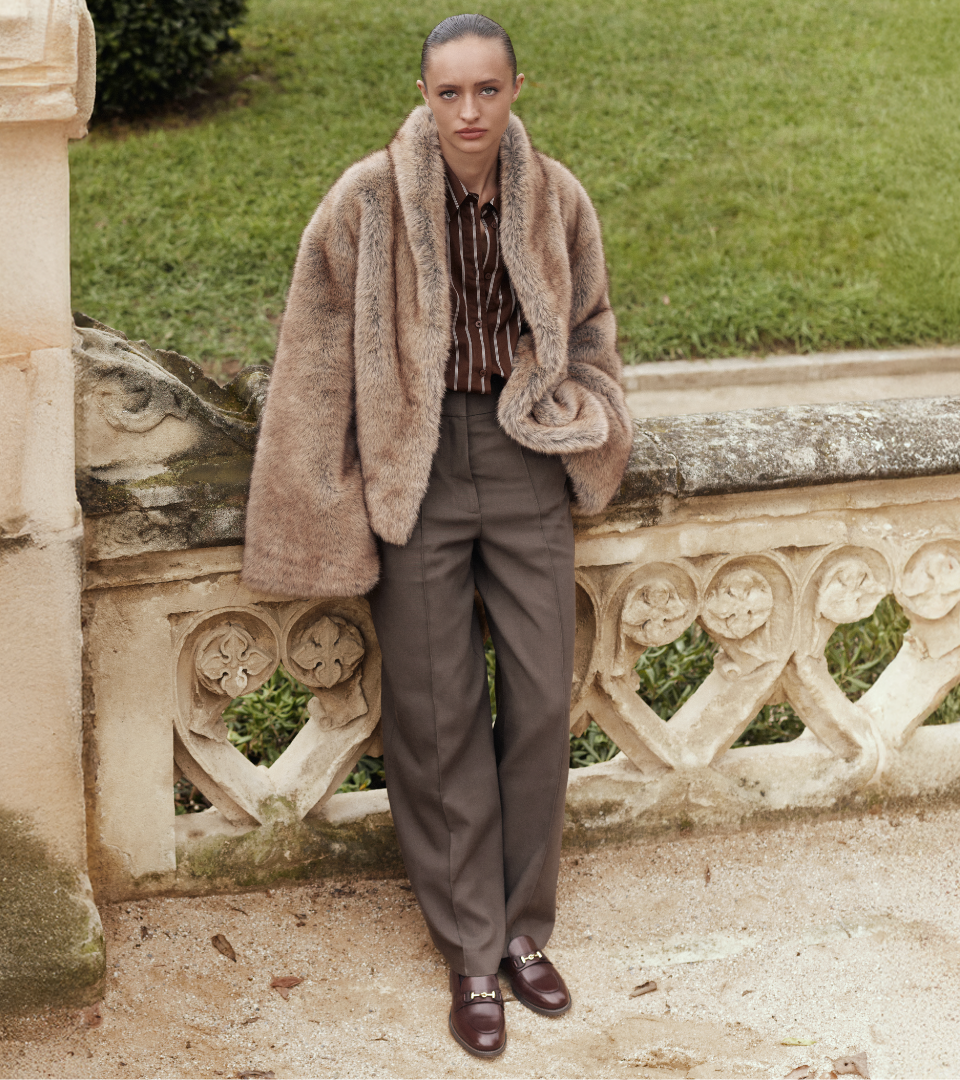 LEATHER LOAFERS - BROWN