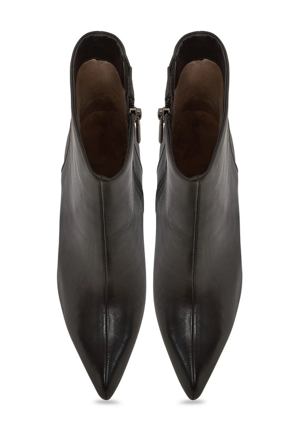 Textured Heel Pointed Ankle Boot - Black