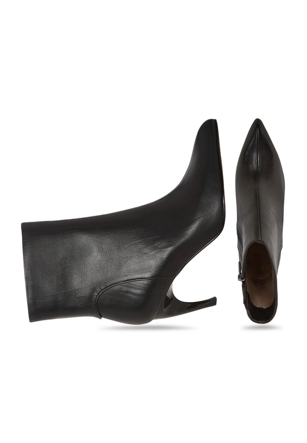 Textured Heel Pointed Ankle Boot - Black