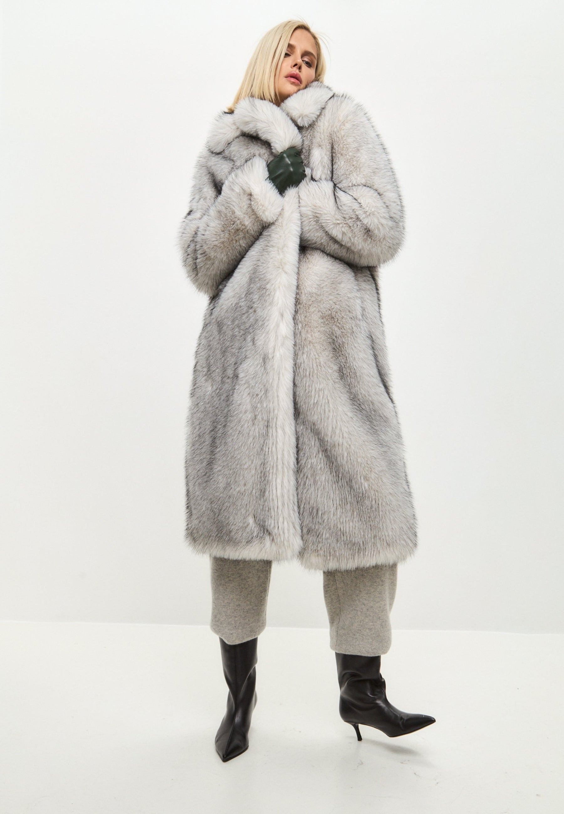 Luxurious Faux Fur Coat Natalie- Gray