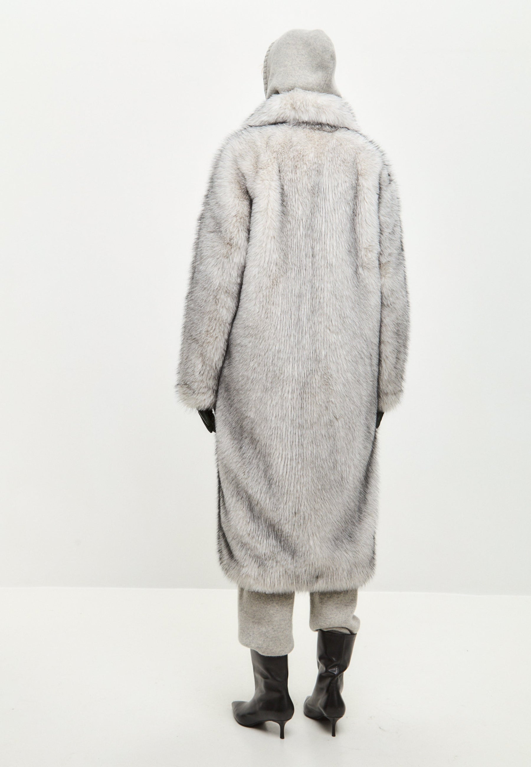 Luxurious Faux Fur Coat Natalie- Gray