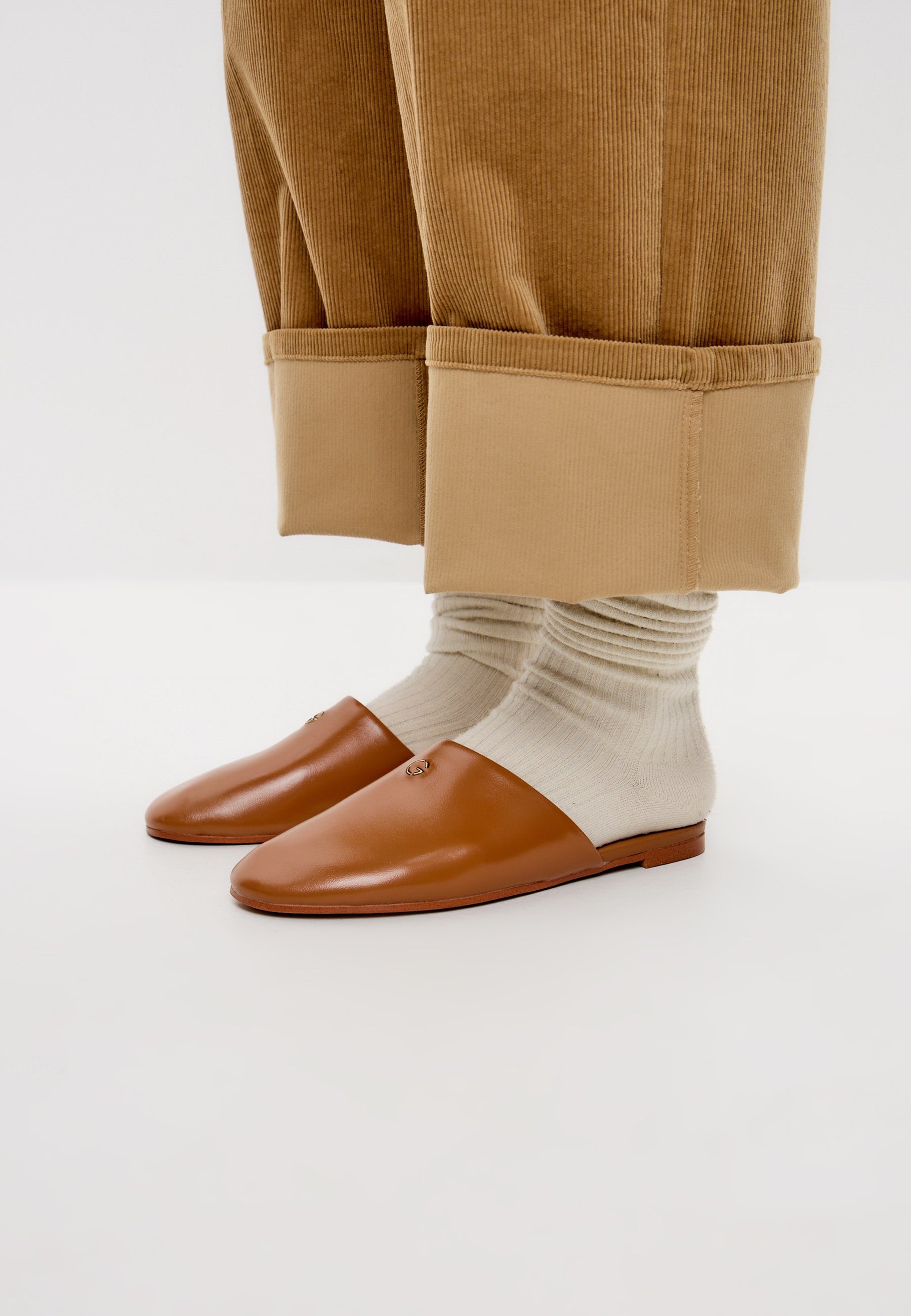 Minimalist Leather Mules - Brown