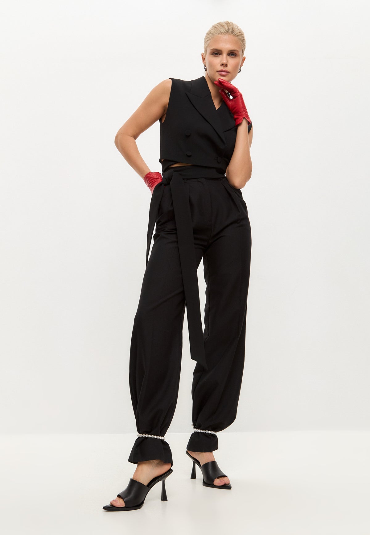 Minimalist Heeled Mules - Black