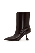 Stiefeletten aus Leder mit spitzer Kappe – Braun