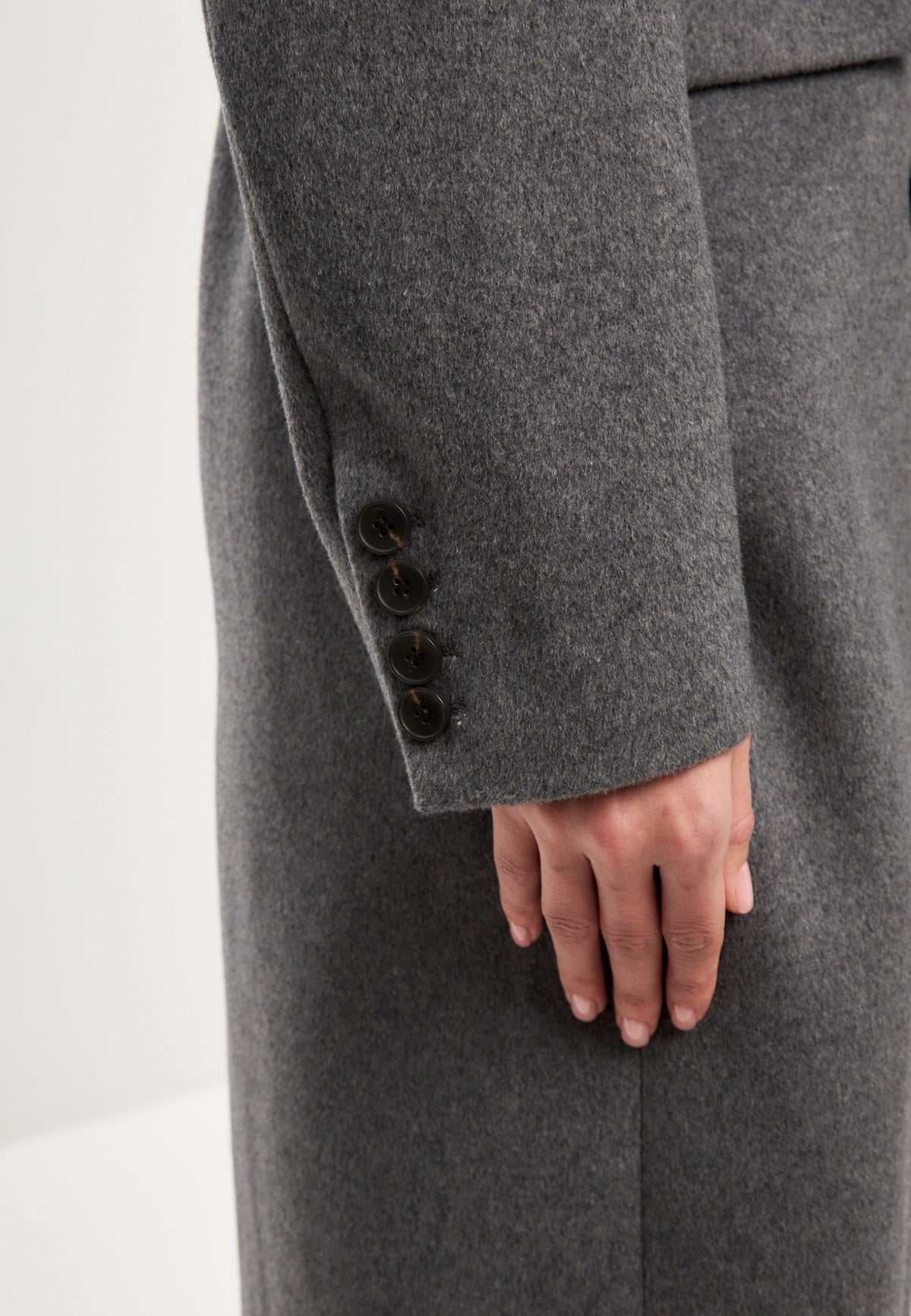 Double-breasted long wool coat – Grey