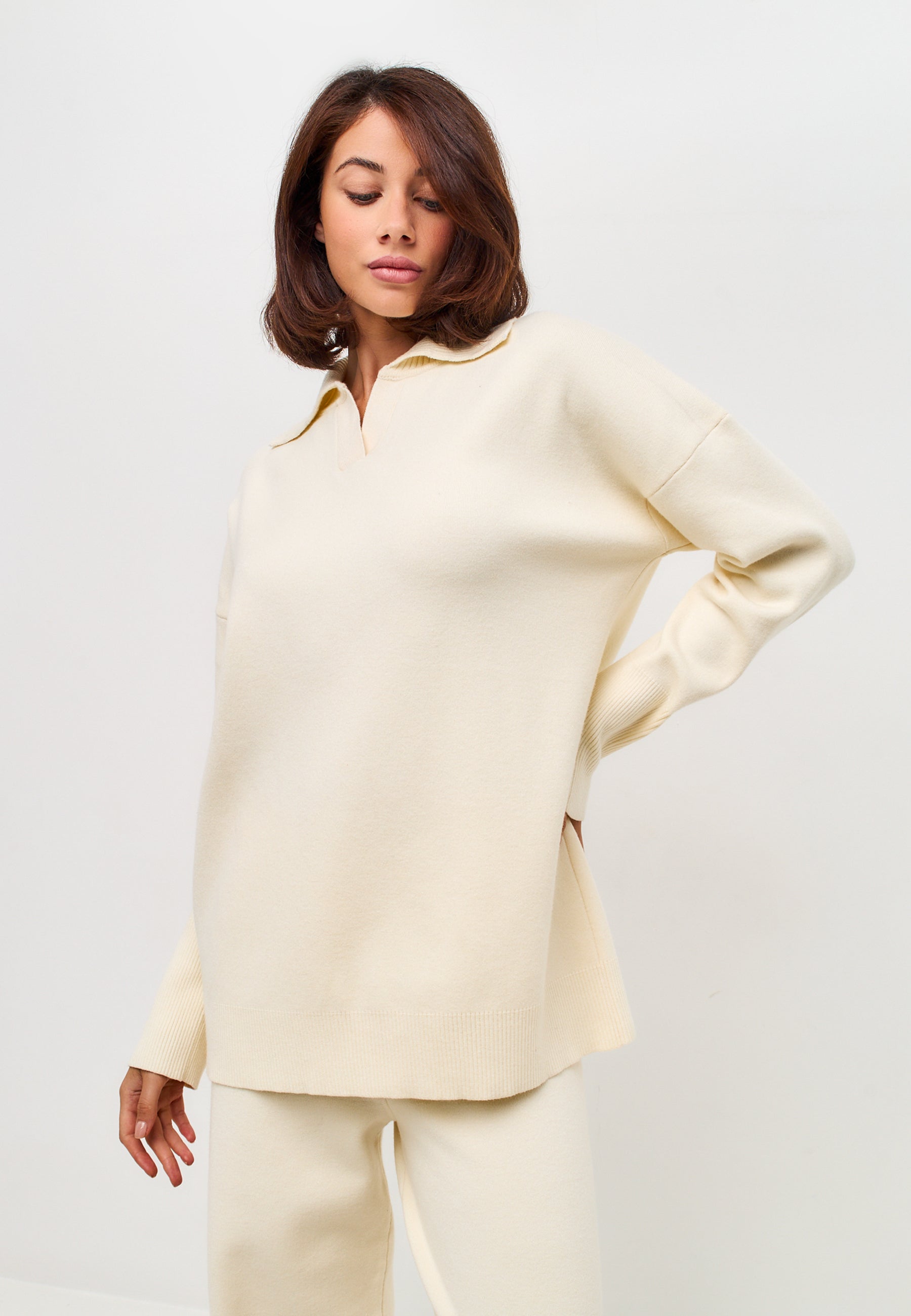 Minimalist Knitwear Set - Beige