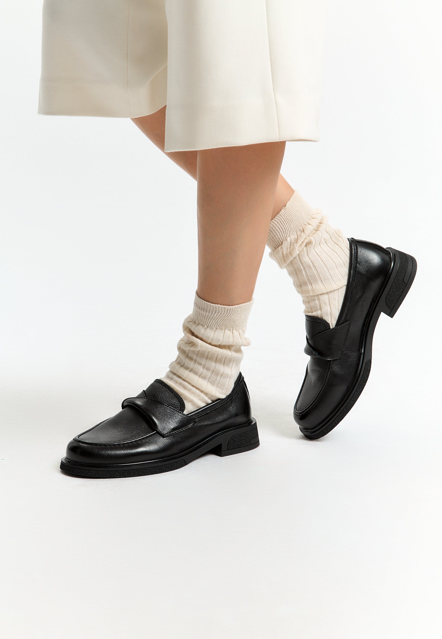 Classic Leather Twist Loafers – Black