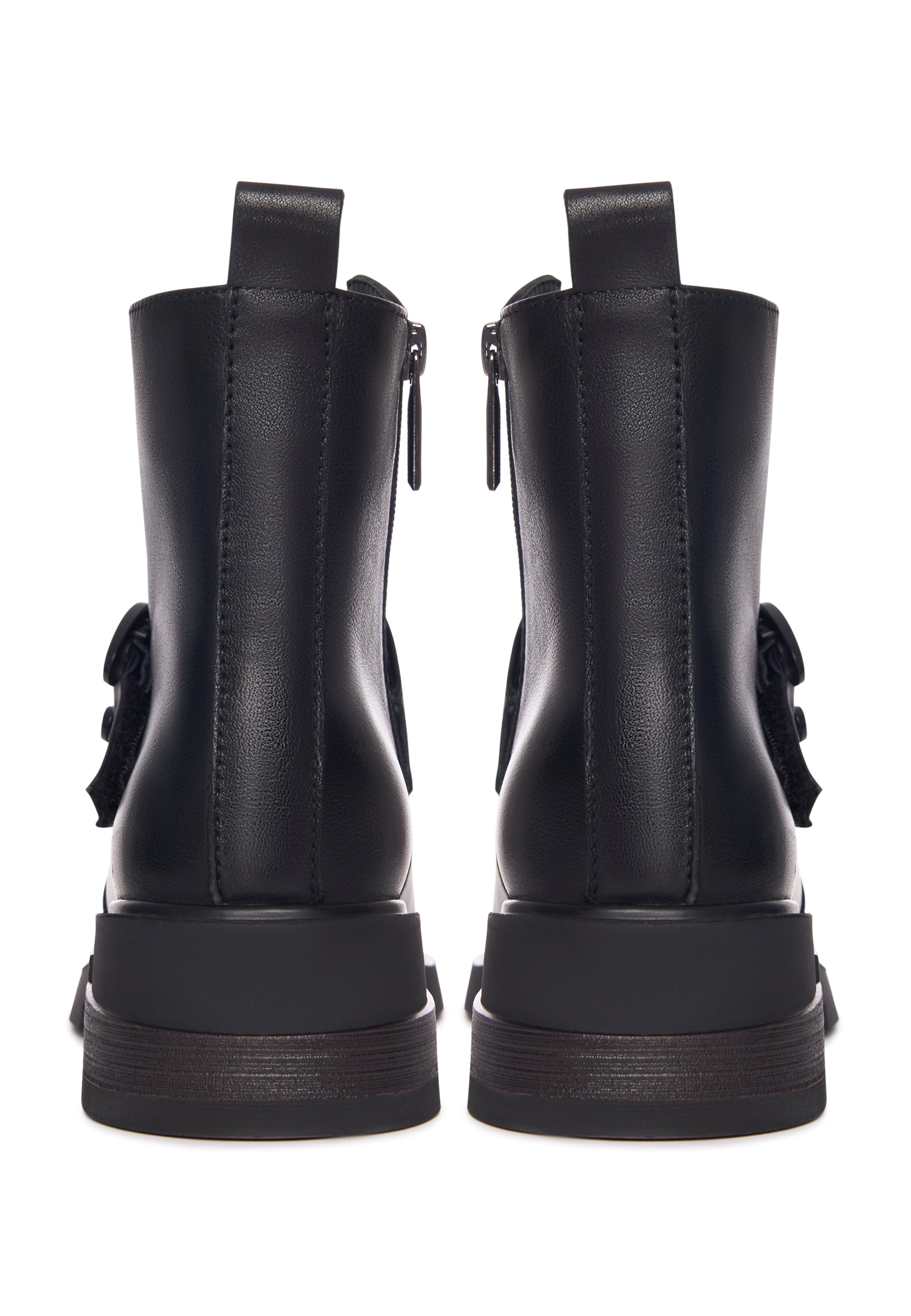 Heart Bit Low-Heeled Leather Ankle Boots