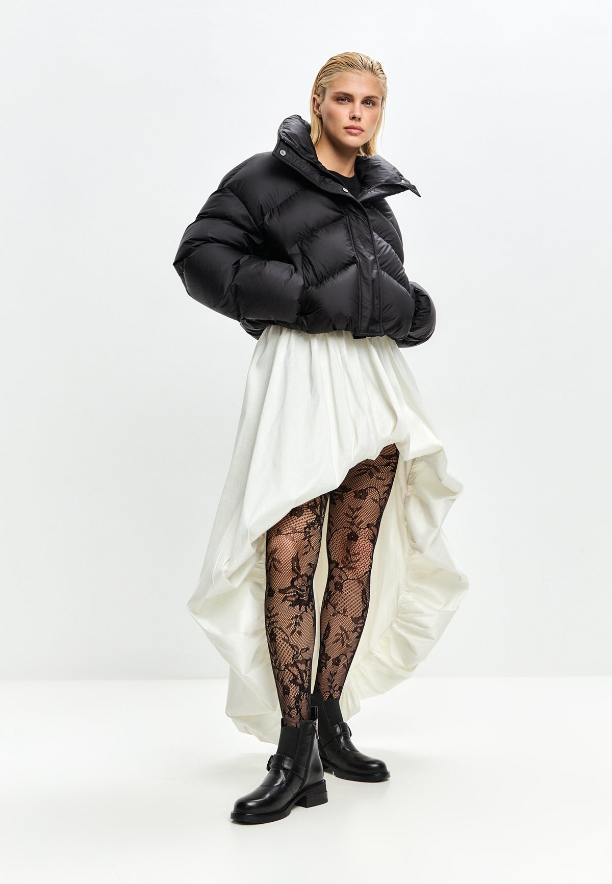 Heart Bit Low-Heeled Leather Ankle Boots