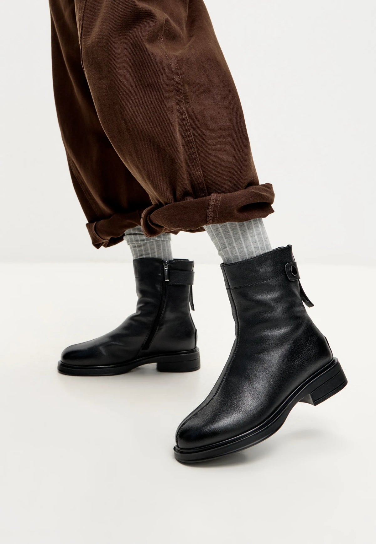 Sculpted Zip Boot - Black