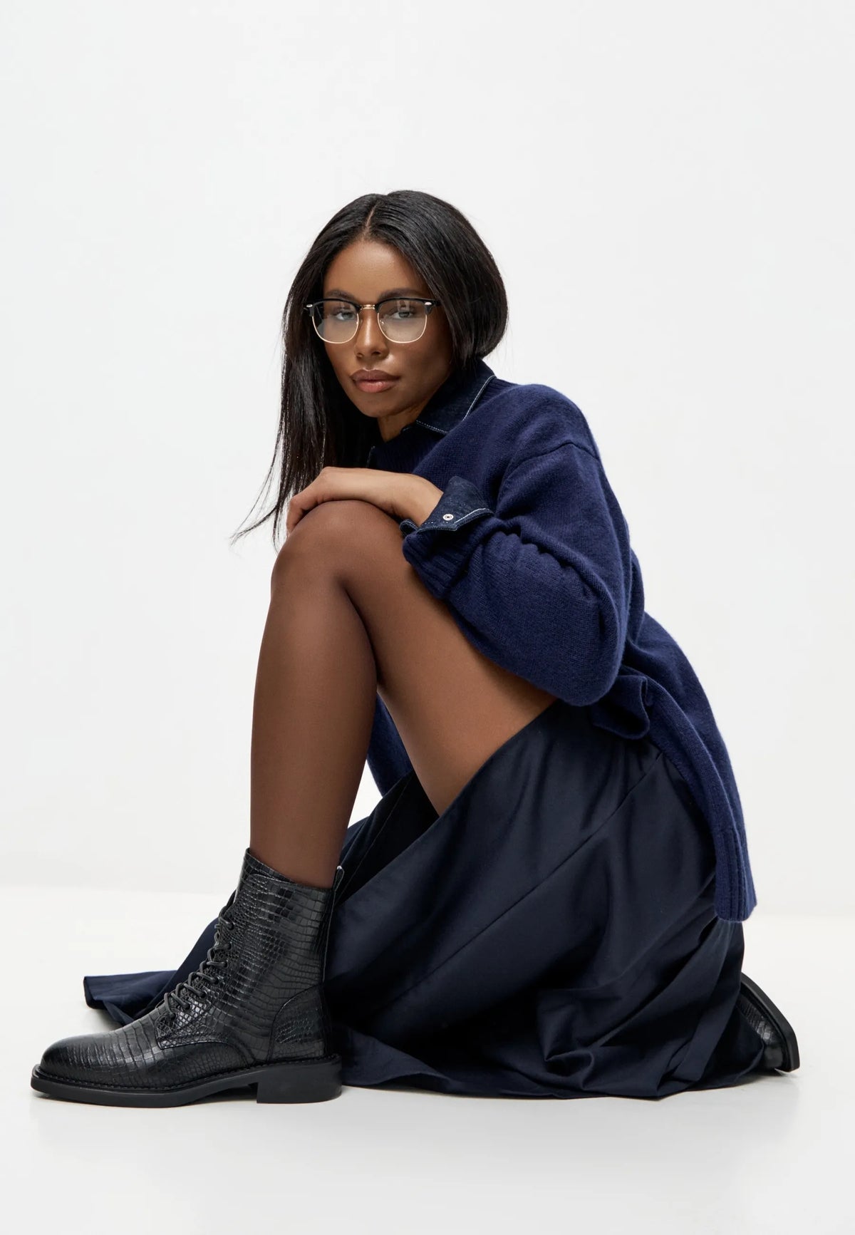 Urban Minimal Lace-Up Boots - Black