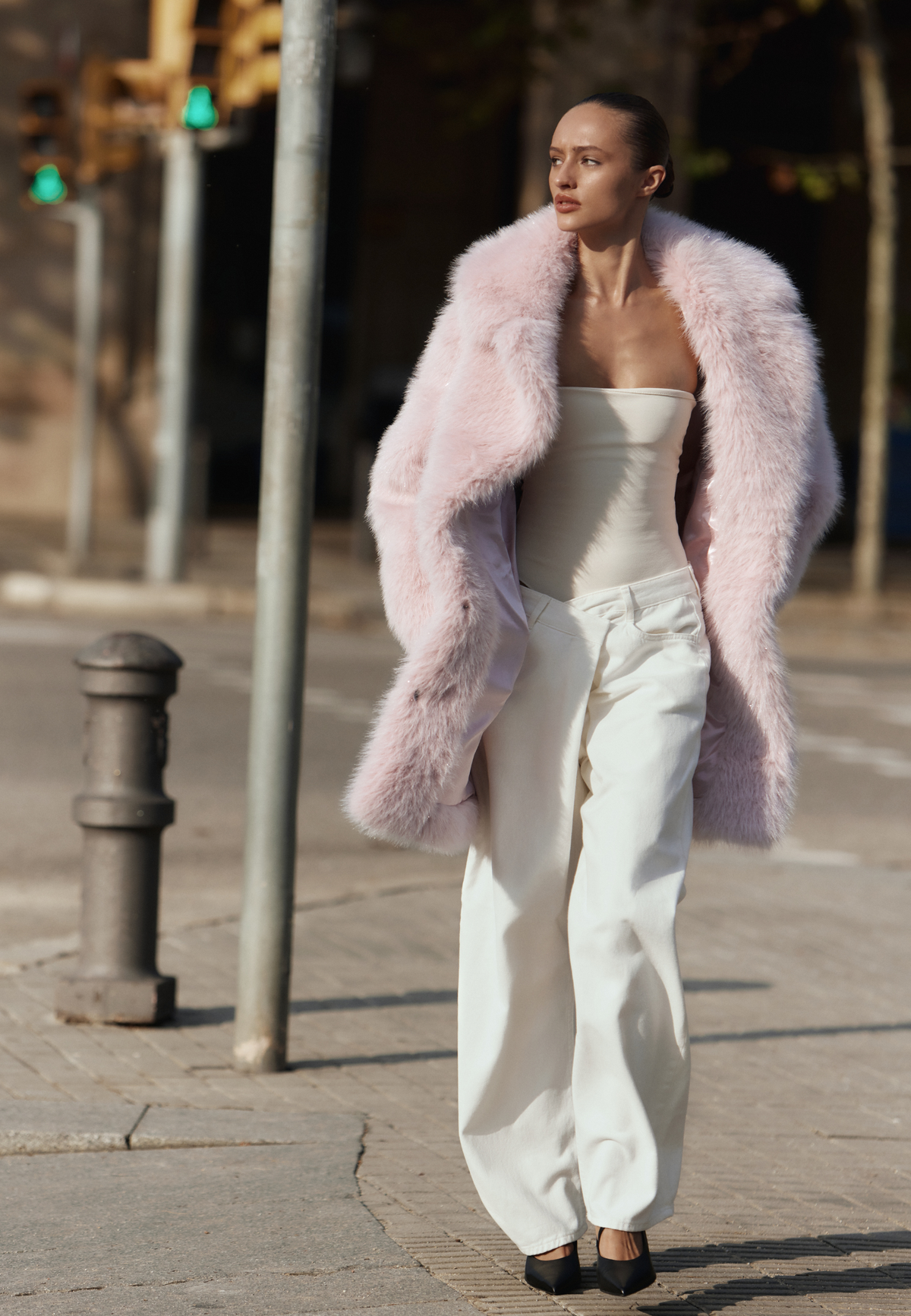 Oversized Faux Fur Coat with Collar – Pink