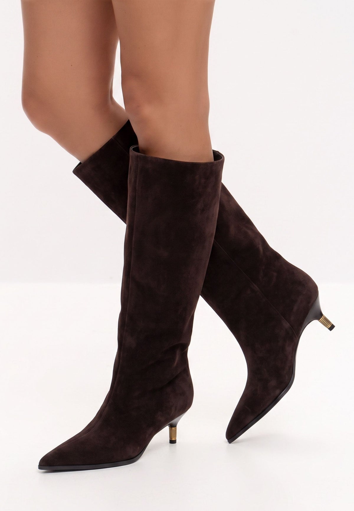 Bottes hautes à bout pointu en daim – Marron foncé