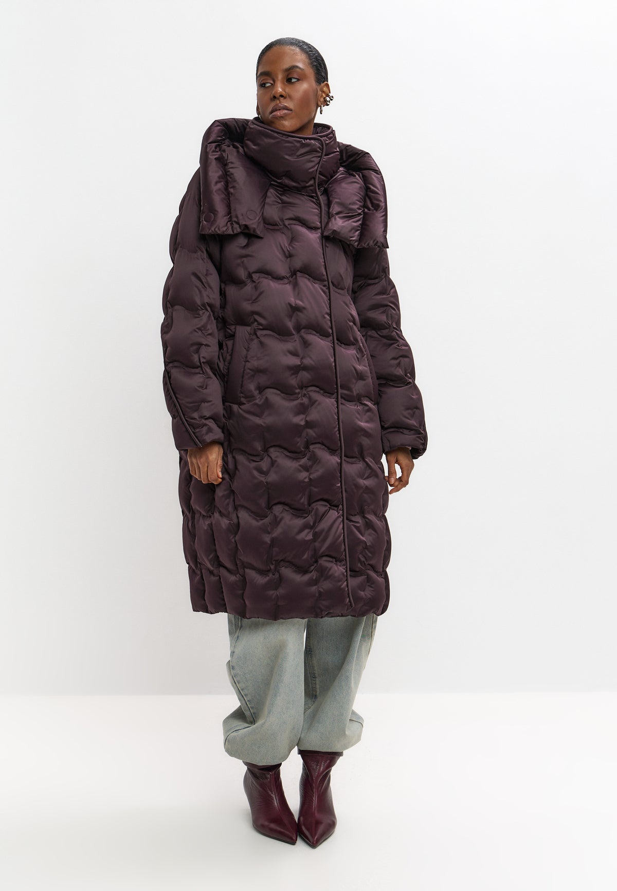 Manteau long matelassé à capuche – Violet