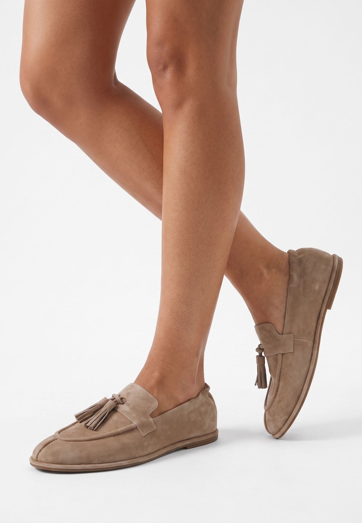 Loafers en daim à pampilles – Beige