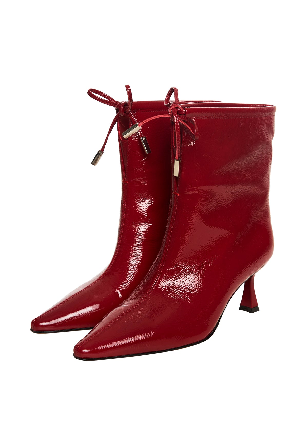 Bottines à talon kitten en cuir verni à bout pointu – Rouge