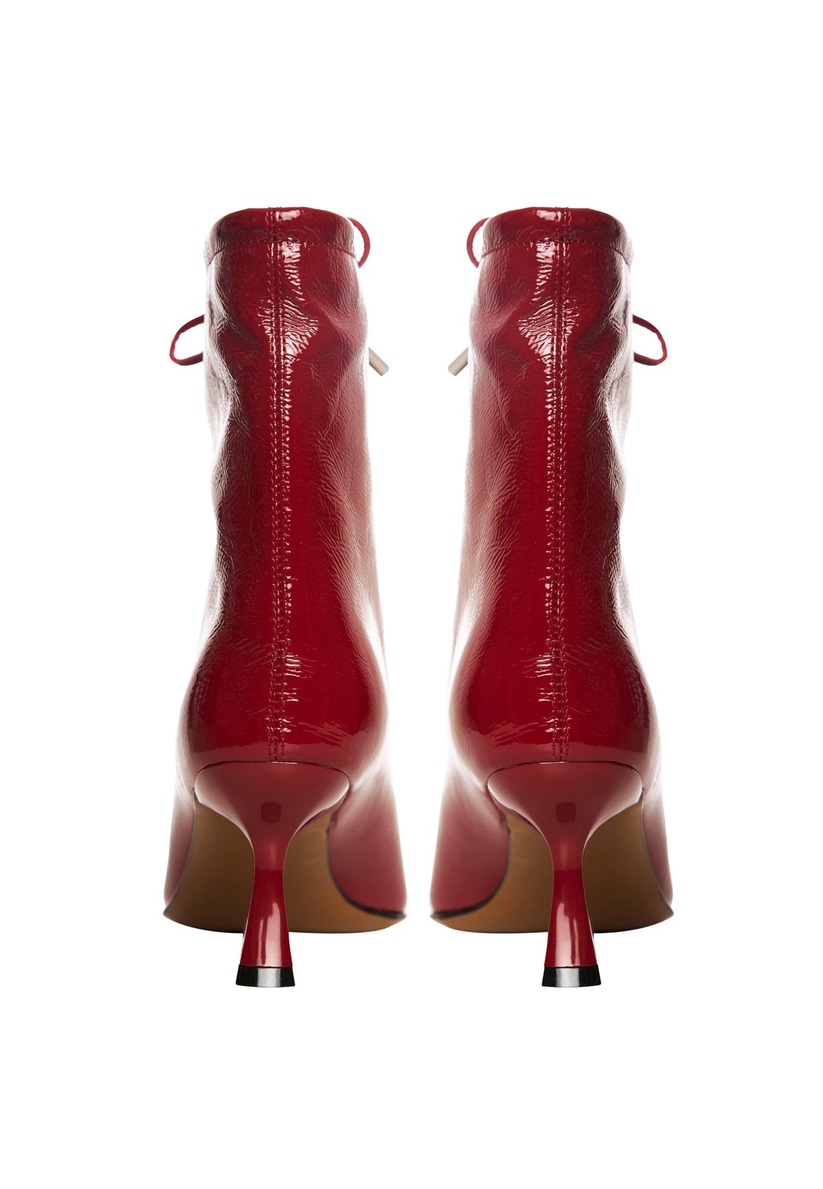 Bottines à talon kitten en cuir verni à bout pointu – Rouge