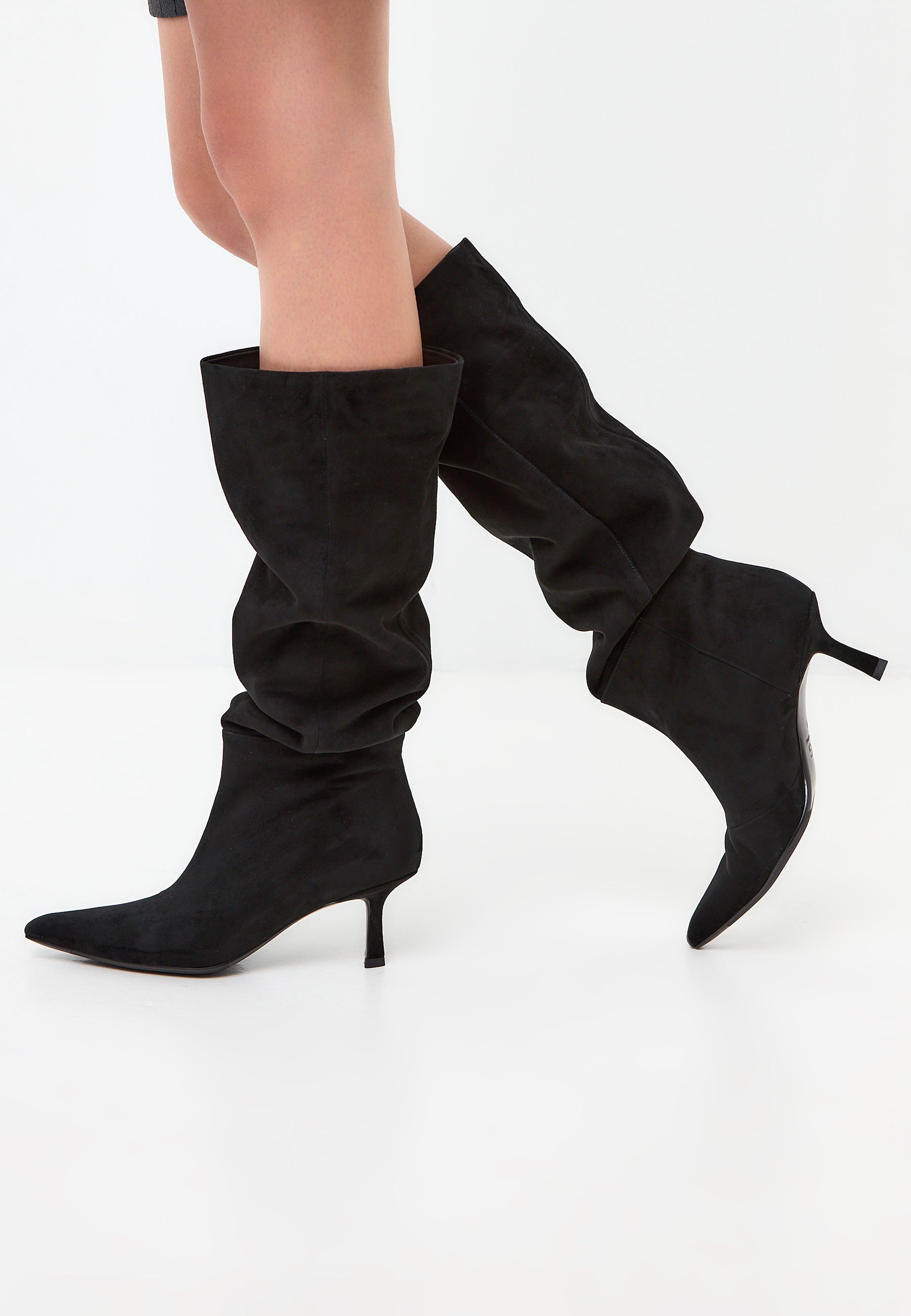 Botas Slouchy de Ante Stella - Negro