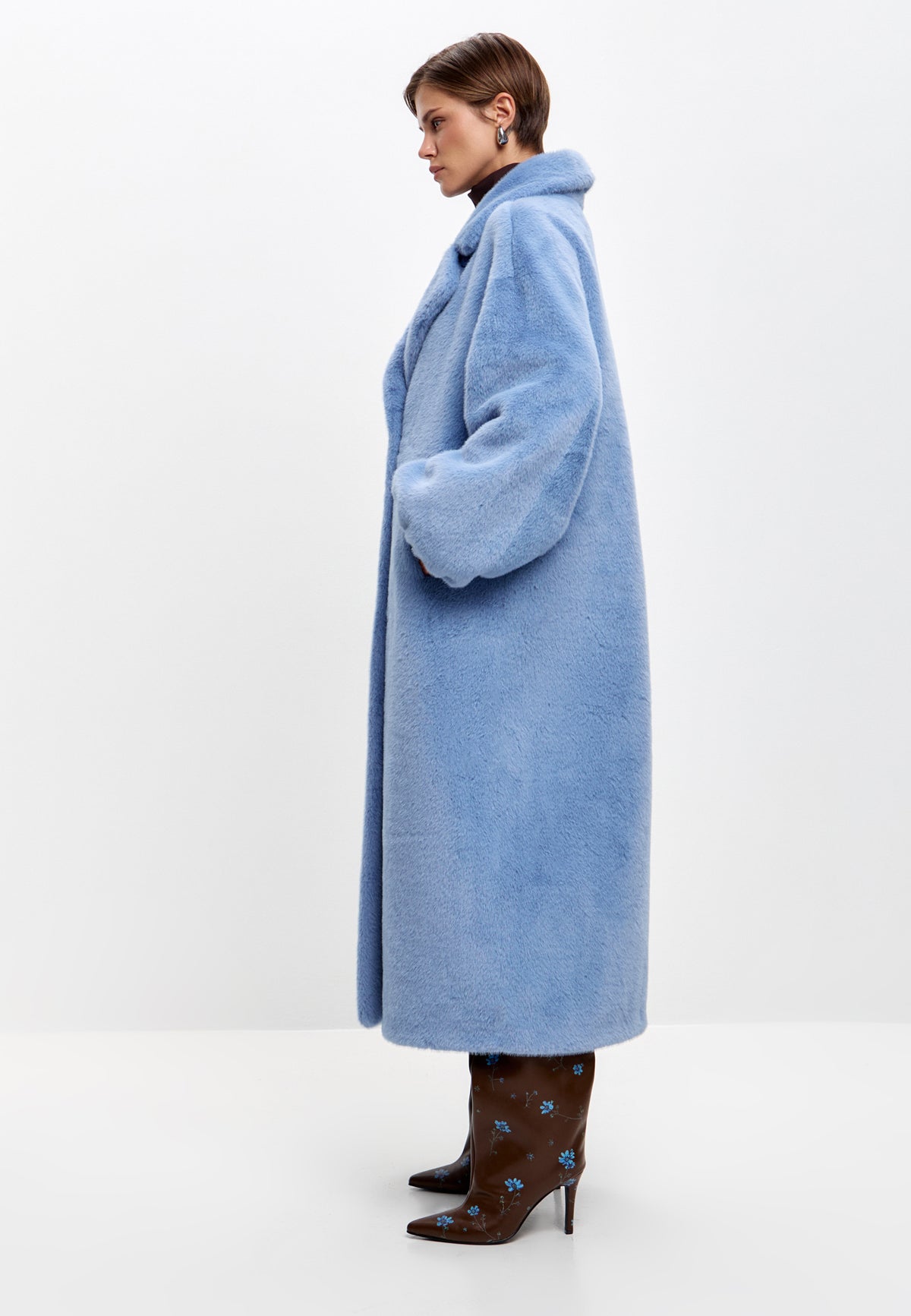 Arctic Fox Coat - Light Blue