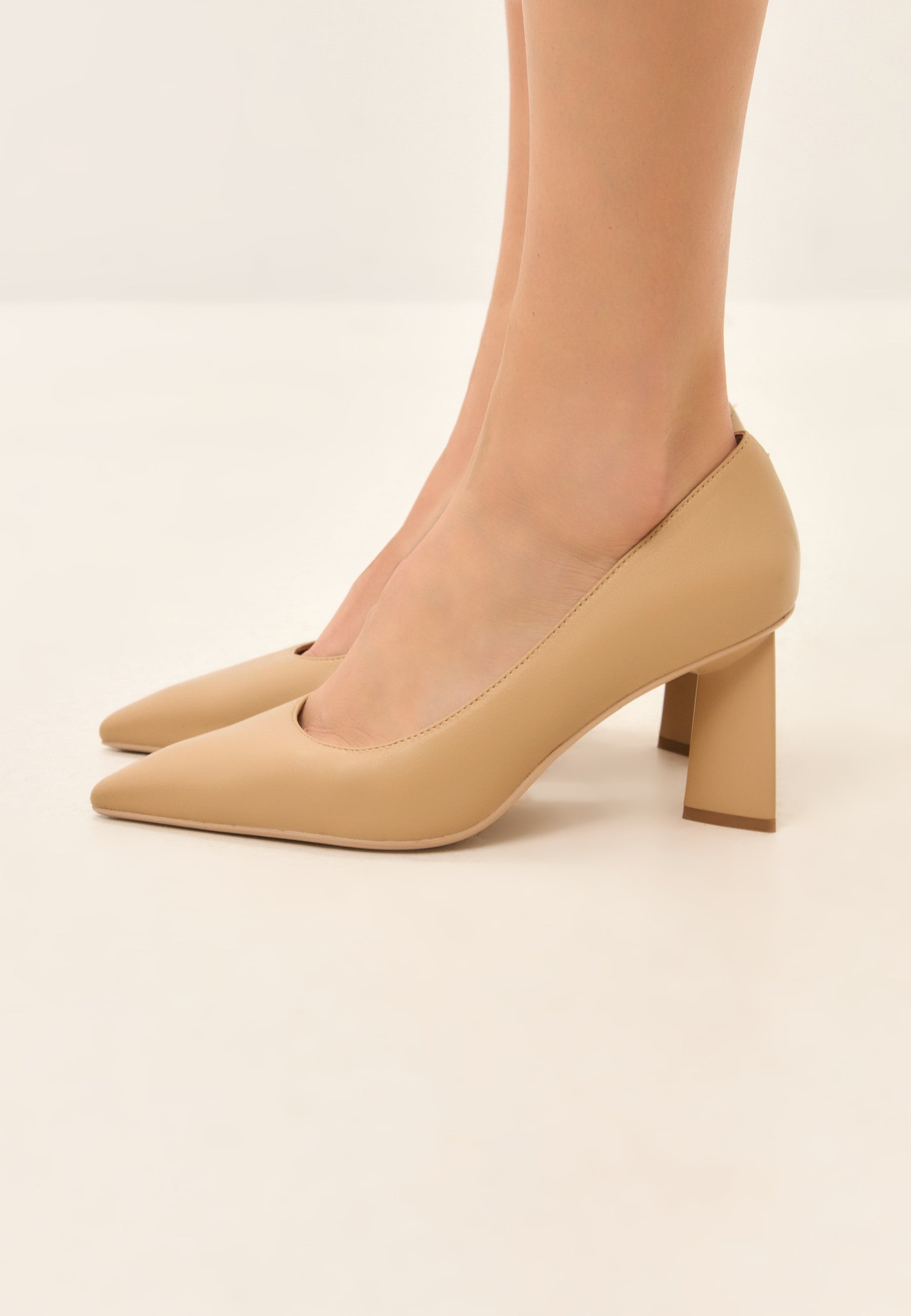 Block Heels Pumps Silvia - Beige