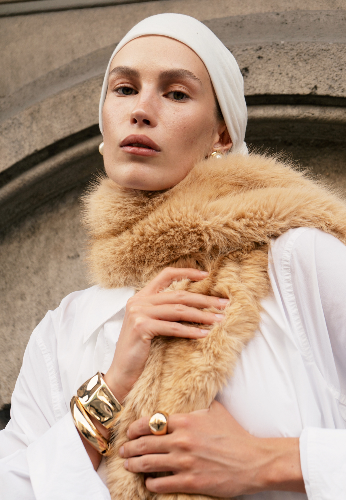 Maxi Faux Fur Scarf – Sand Beige