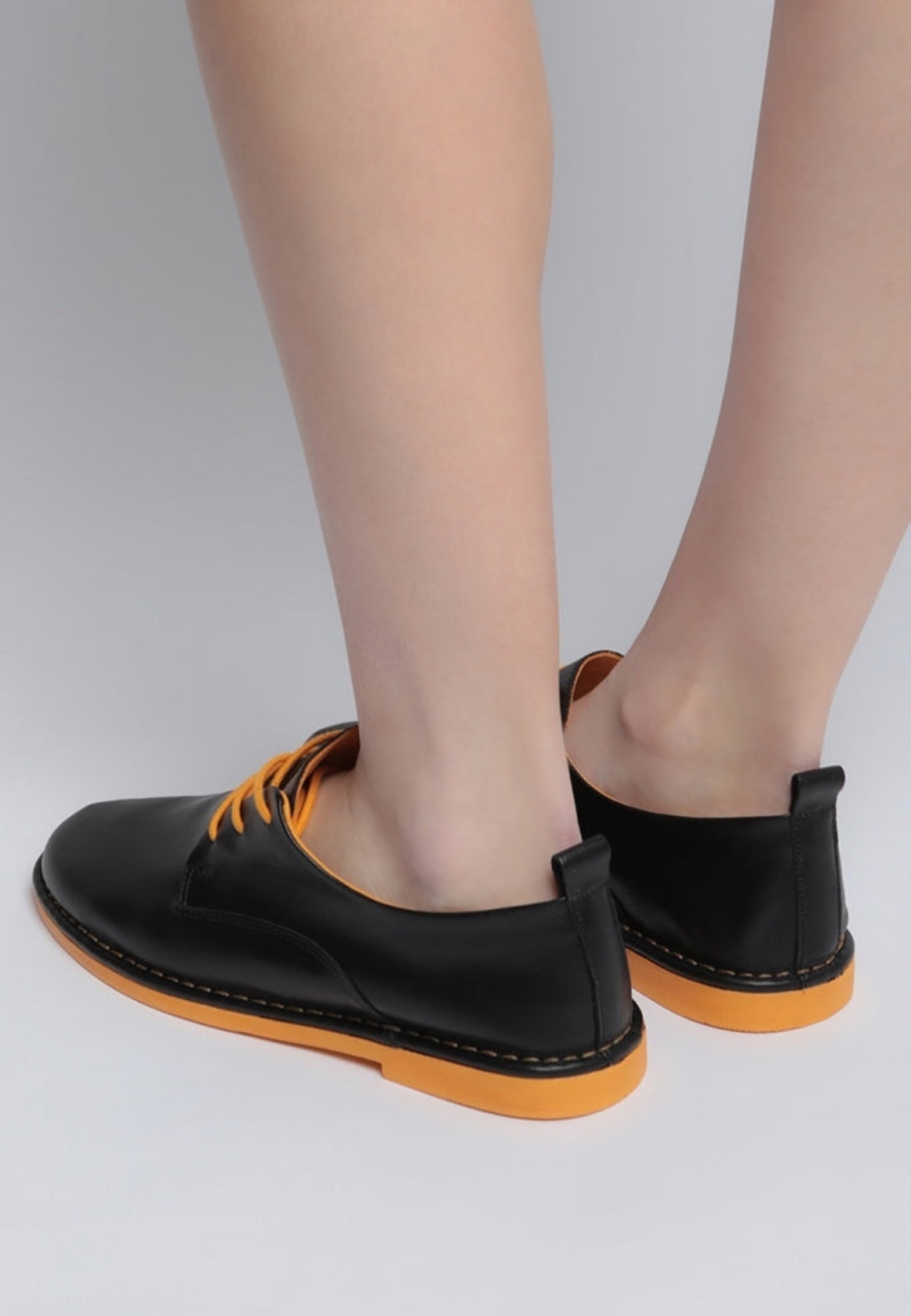 Vibrant Leather Oxford Shoes - Black