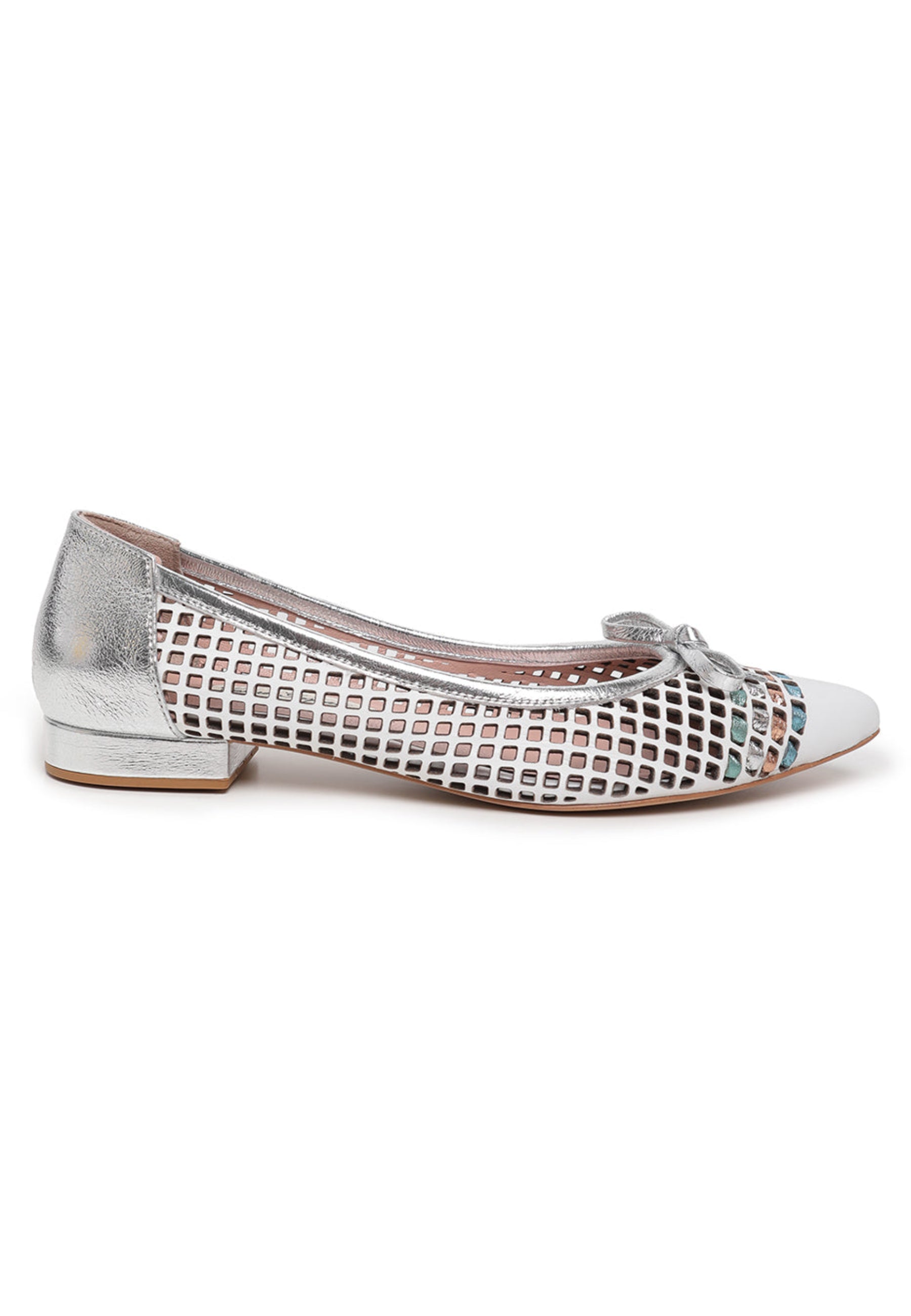 Perforated Bow Ballet Flats - White