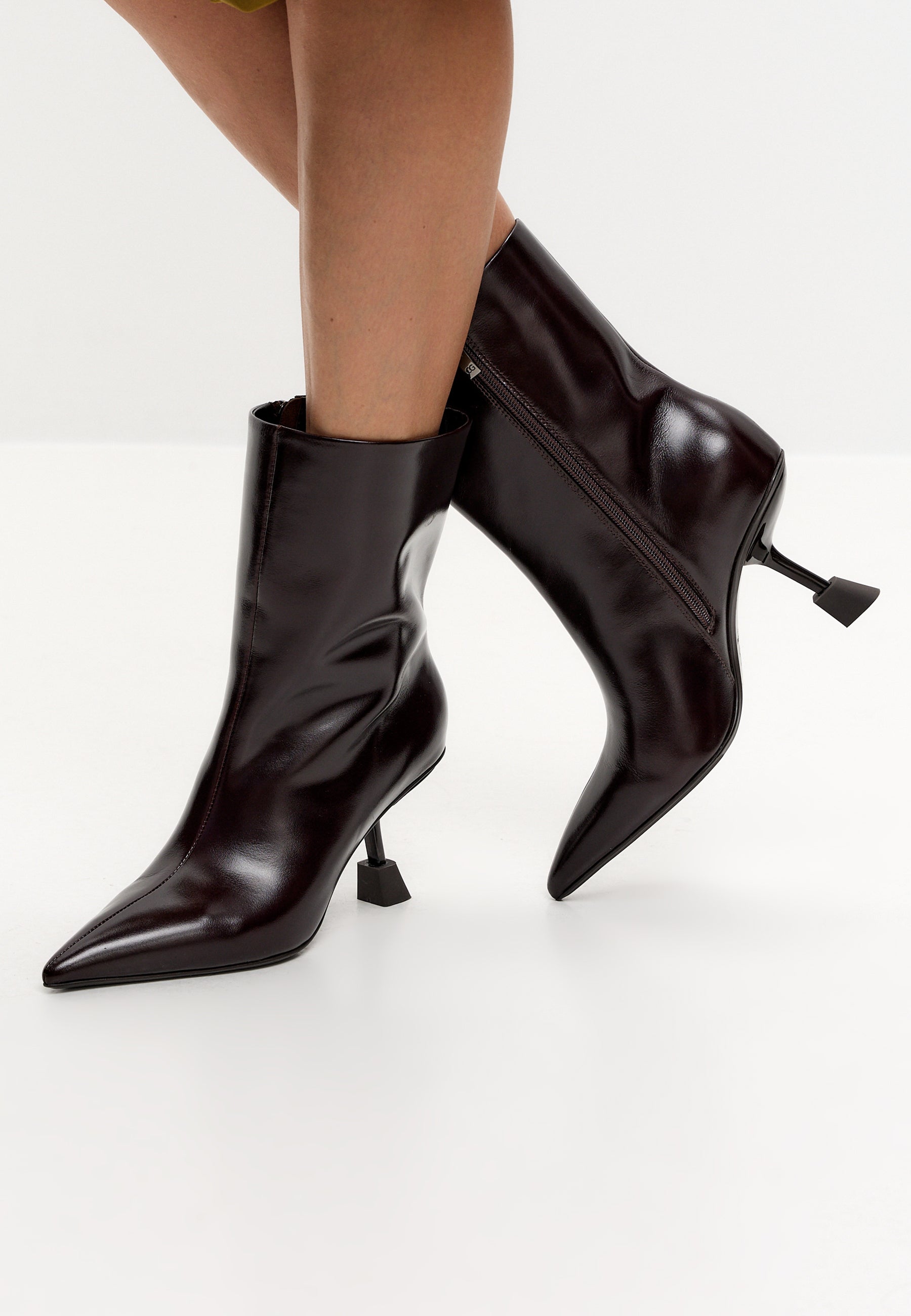 Leather Pointed Ankle Boots - Brown