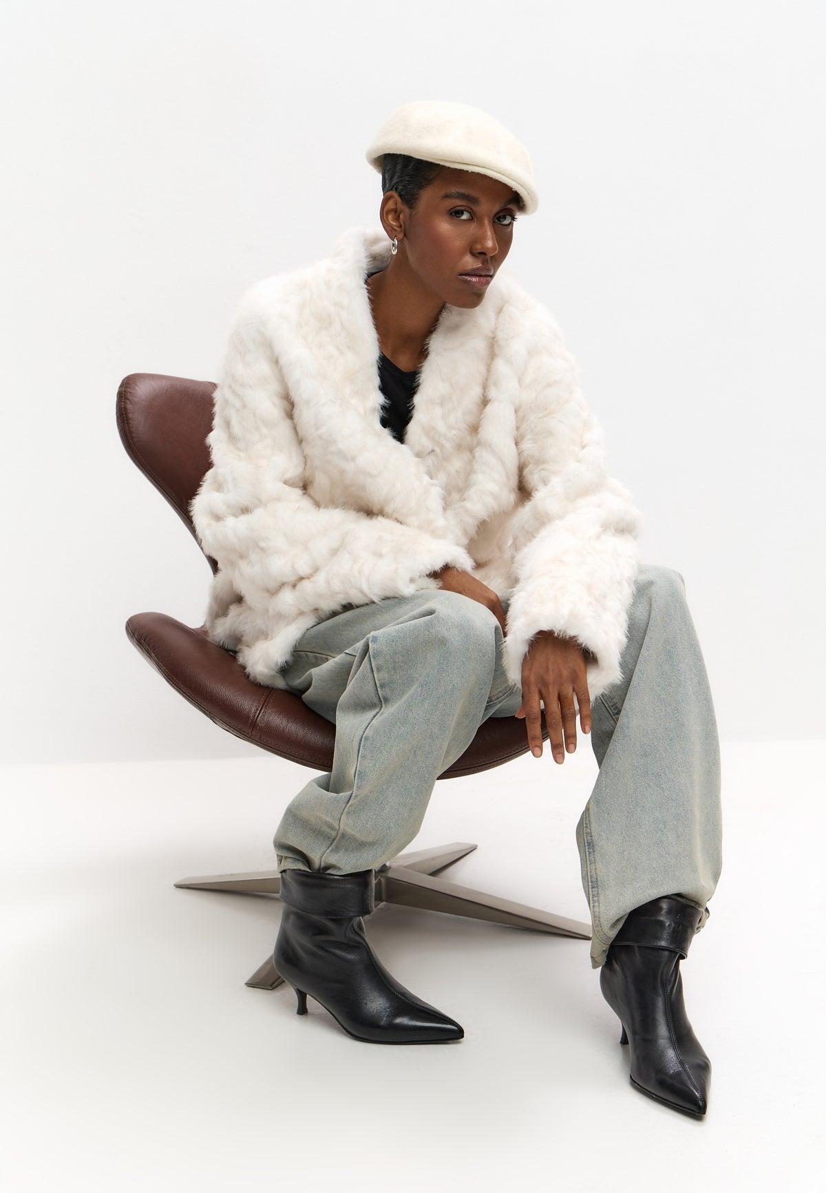 Manteau oversize en fausse fourrure laiteuse
