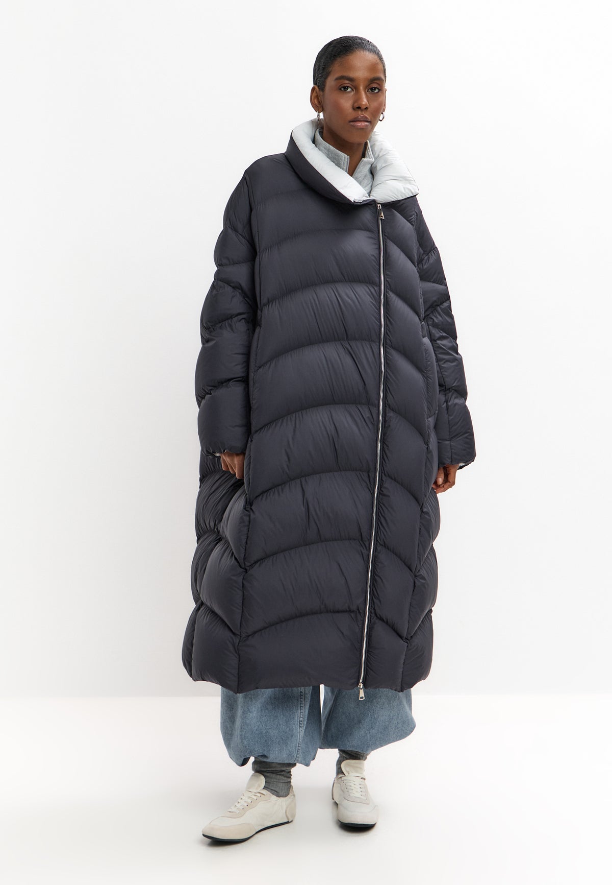 Piumino lungo trapuntato a chevron – Blu