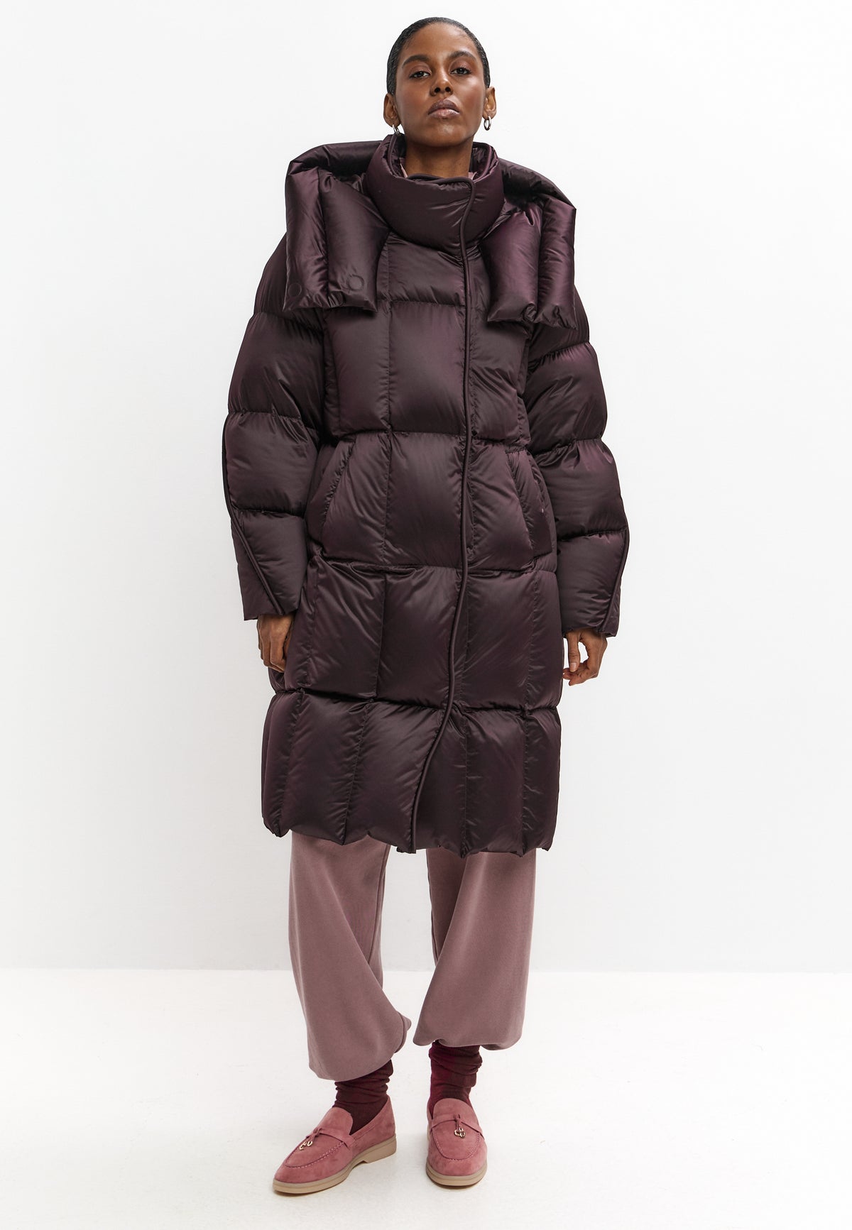 Lange oversized gewatteerde jas met capuchon – Donkerpaars