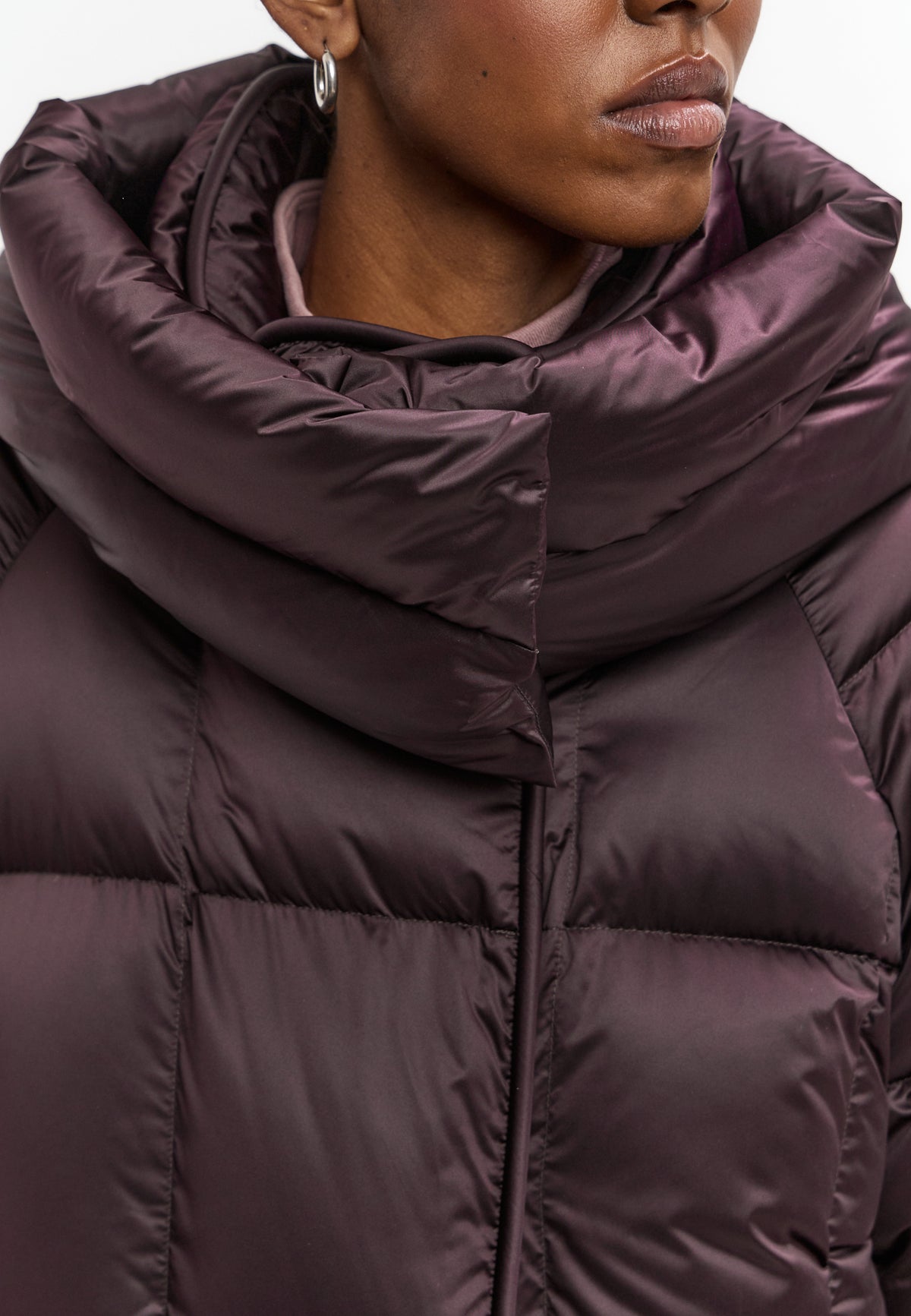 Lange oversized gewatteerde jas met capuchon – Donkerpaars