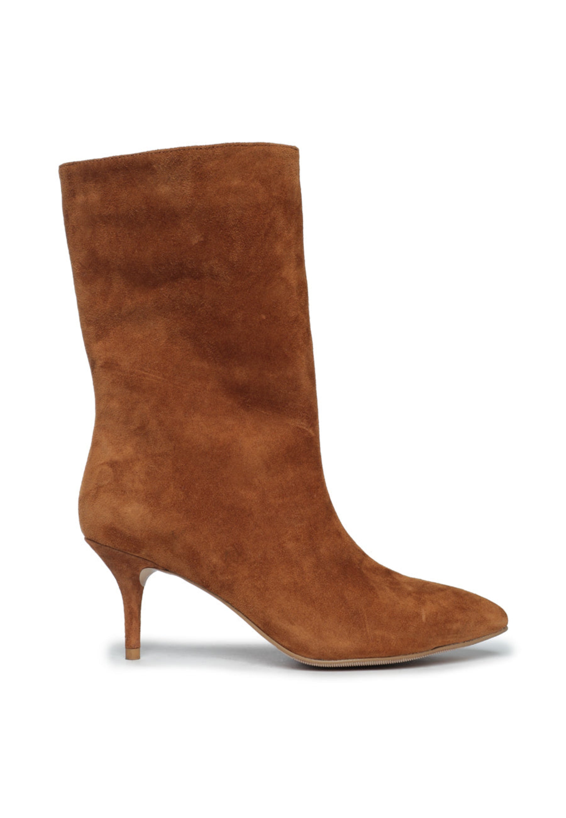 Elegant Suede Boots - Brown