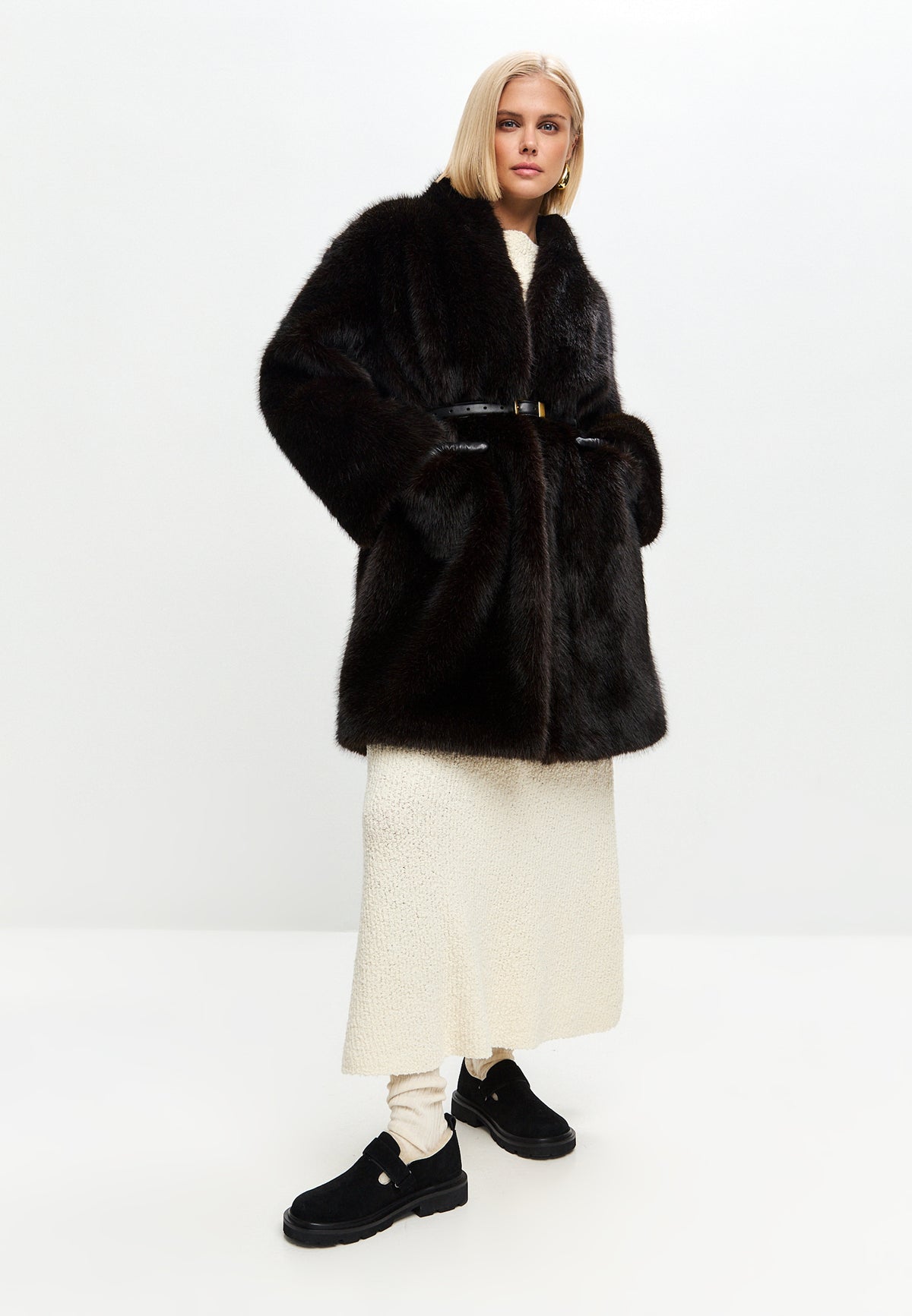 Alpine Grip Fleece Loafers - Black