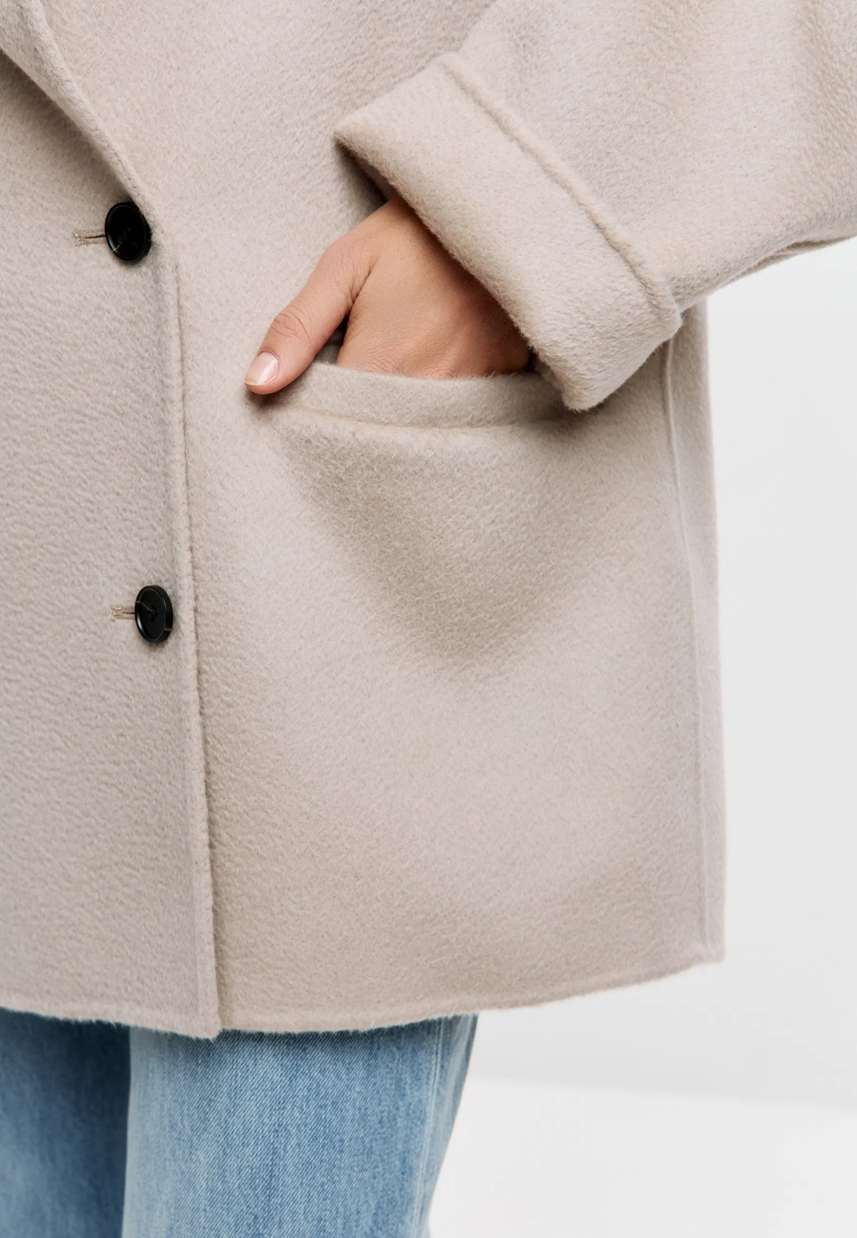 Cashmere Tailored Coat – Pearl
