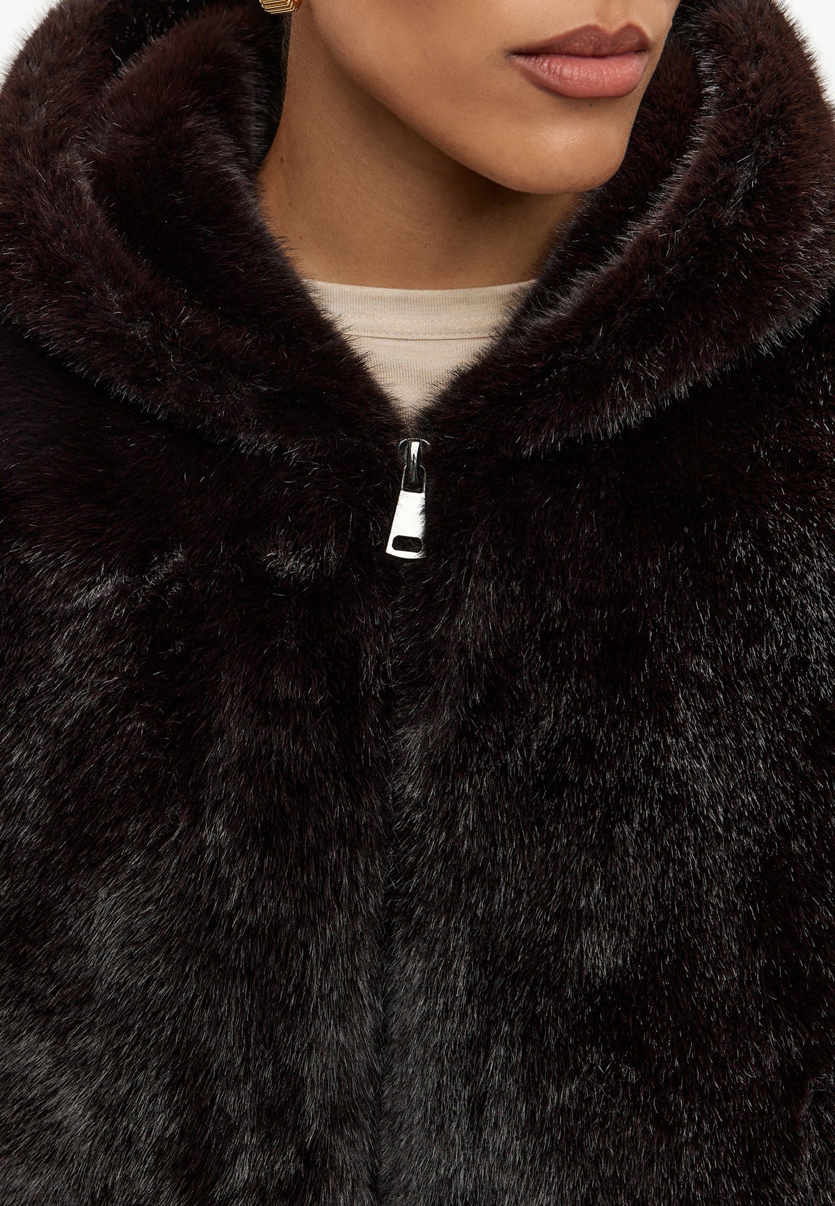 Veste à capuche en fausse fourrure Reyna – Chocolat
