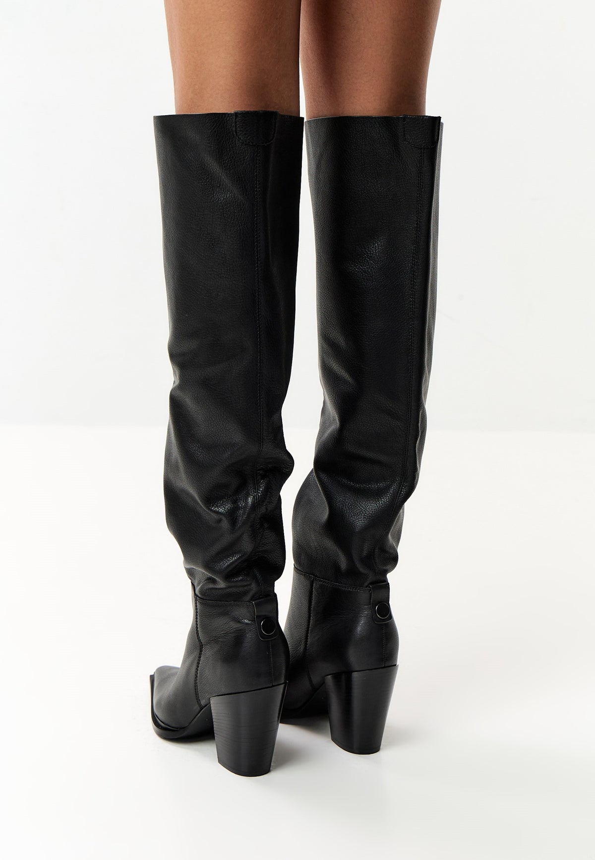 Bottes hautes en cuir – noir