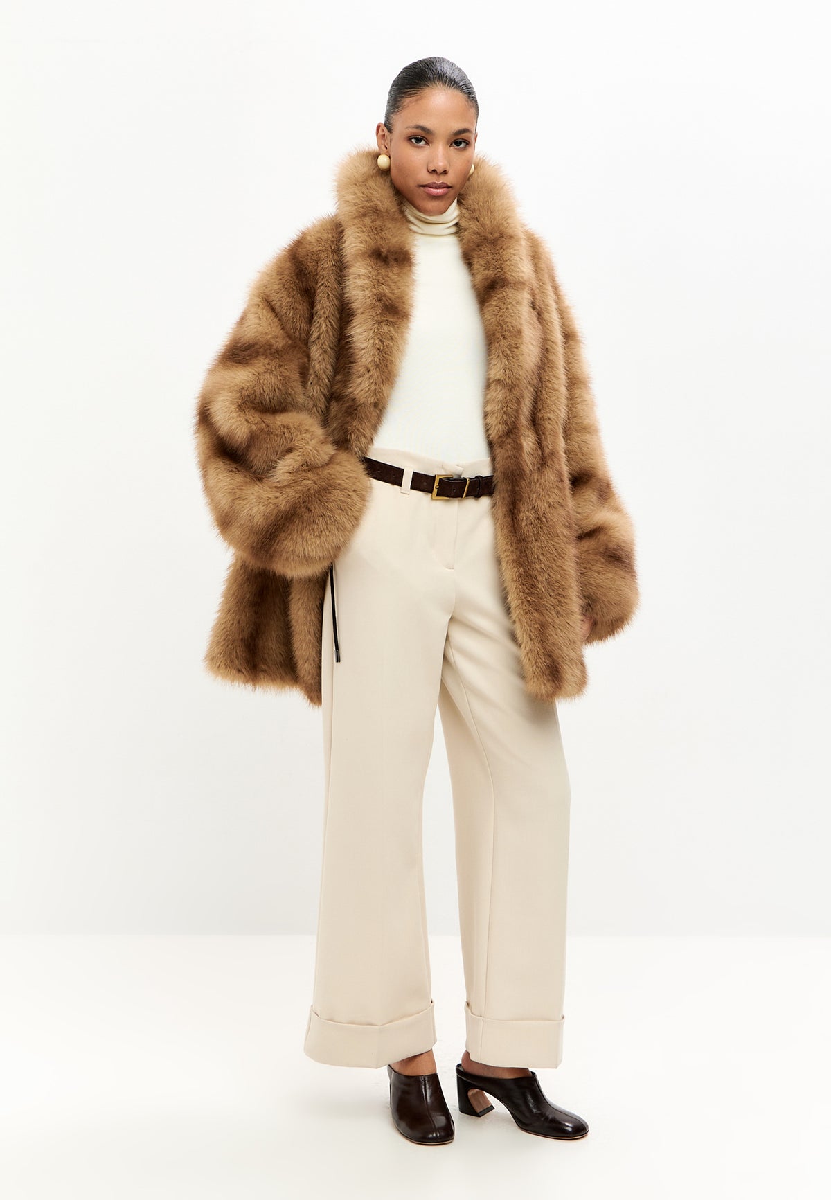 Faux Fur Coat Dorada