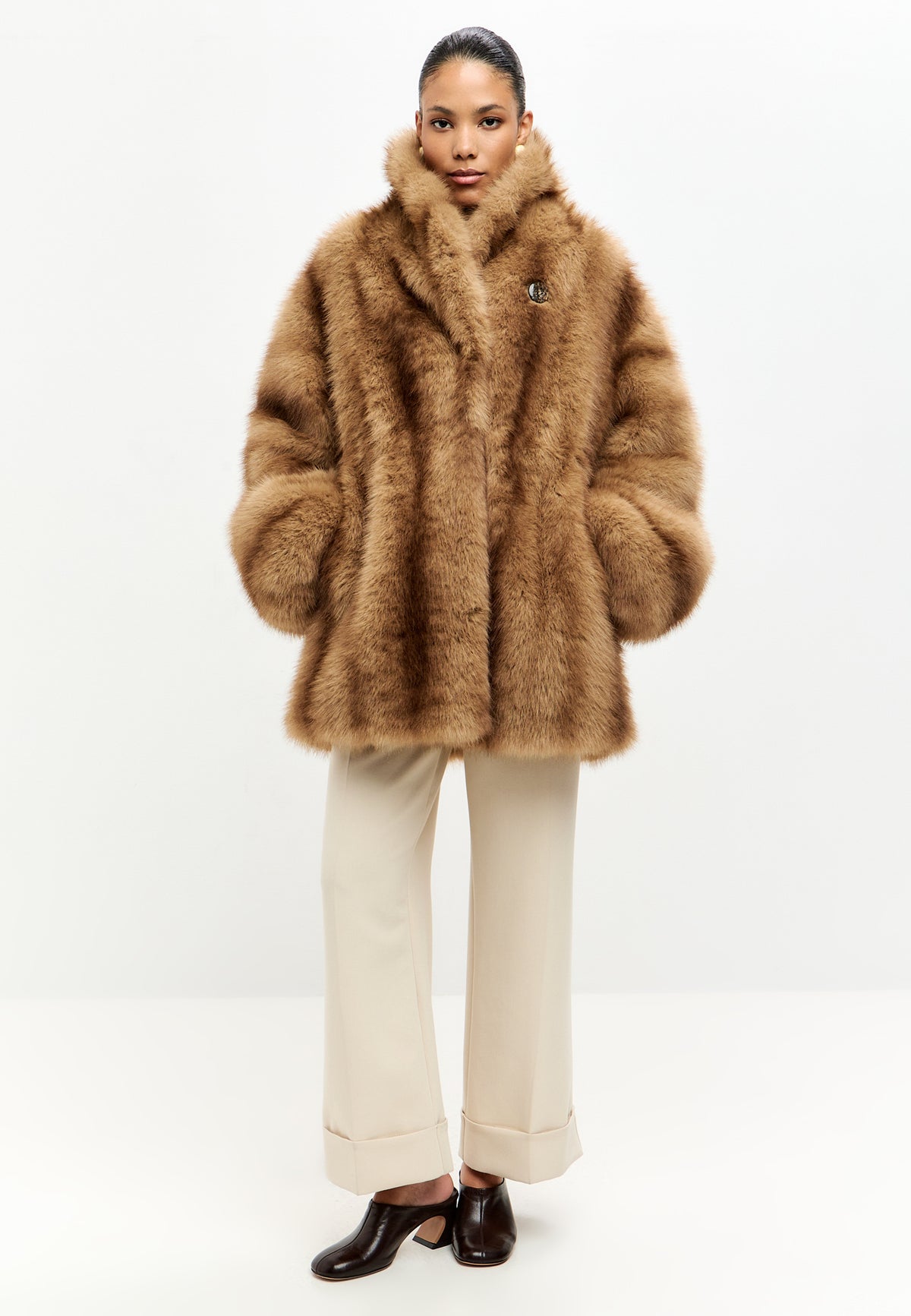 Faux Fur Coat Dorada
