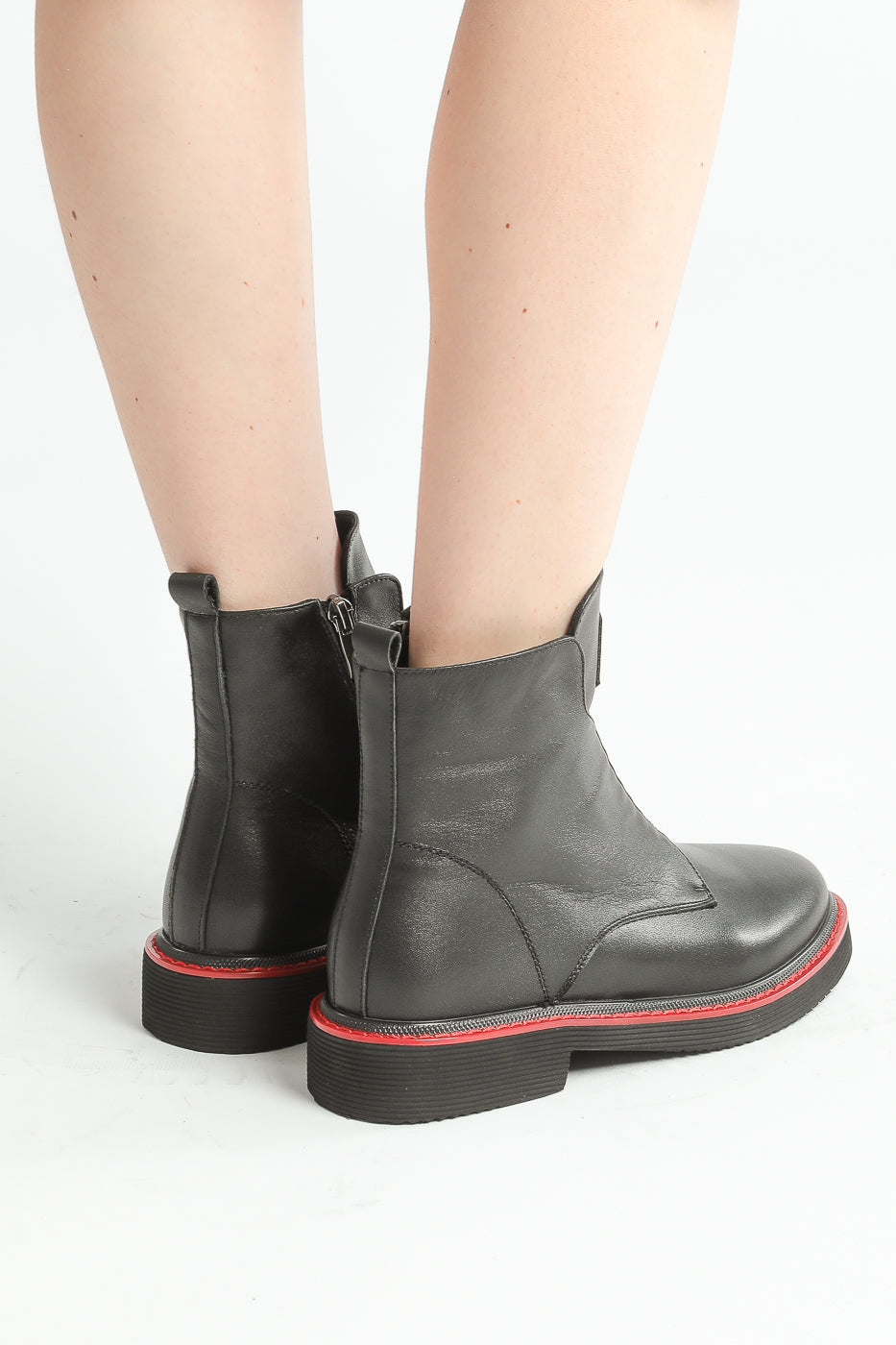 Elastic Zip-Up Ankle Boots - Black Leather