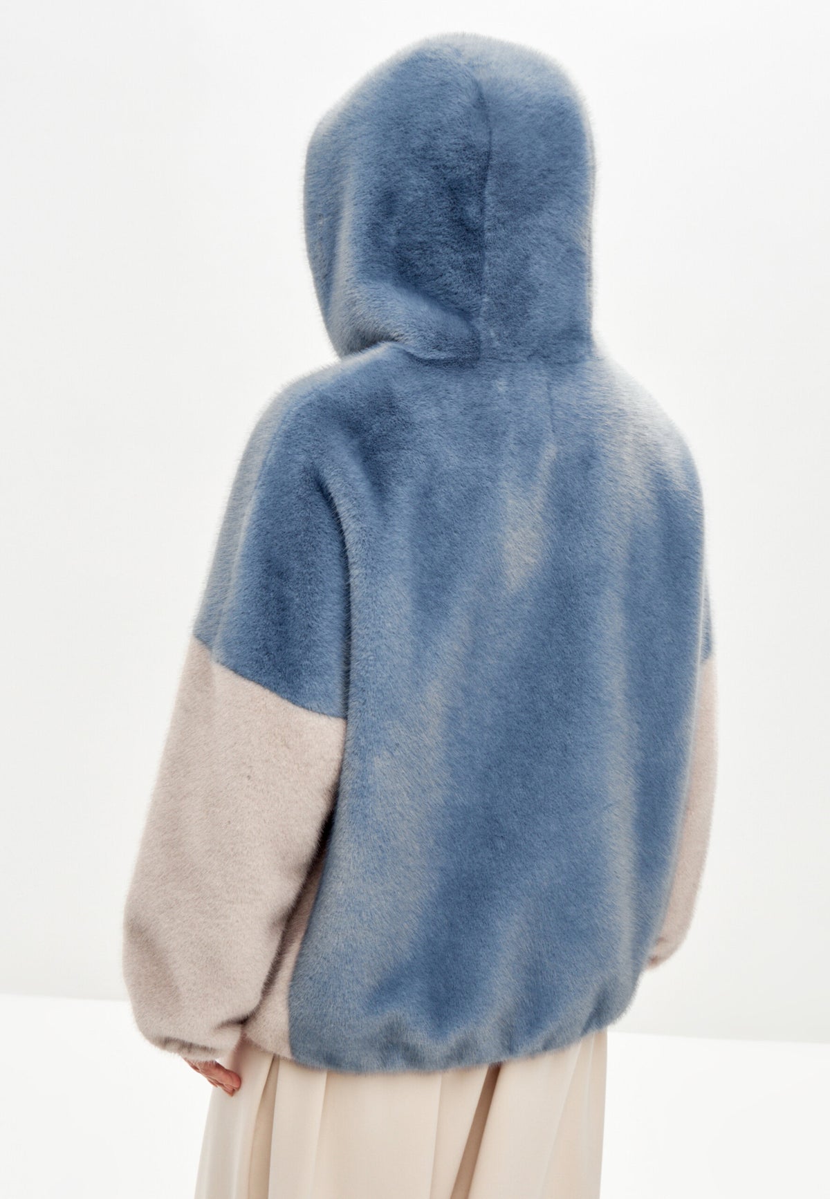 Stylish Hooded Faux Fur Jacket Reyna - Bluep