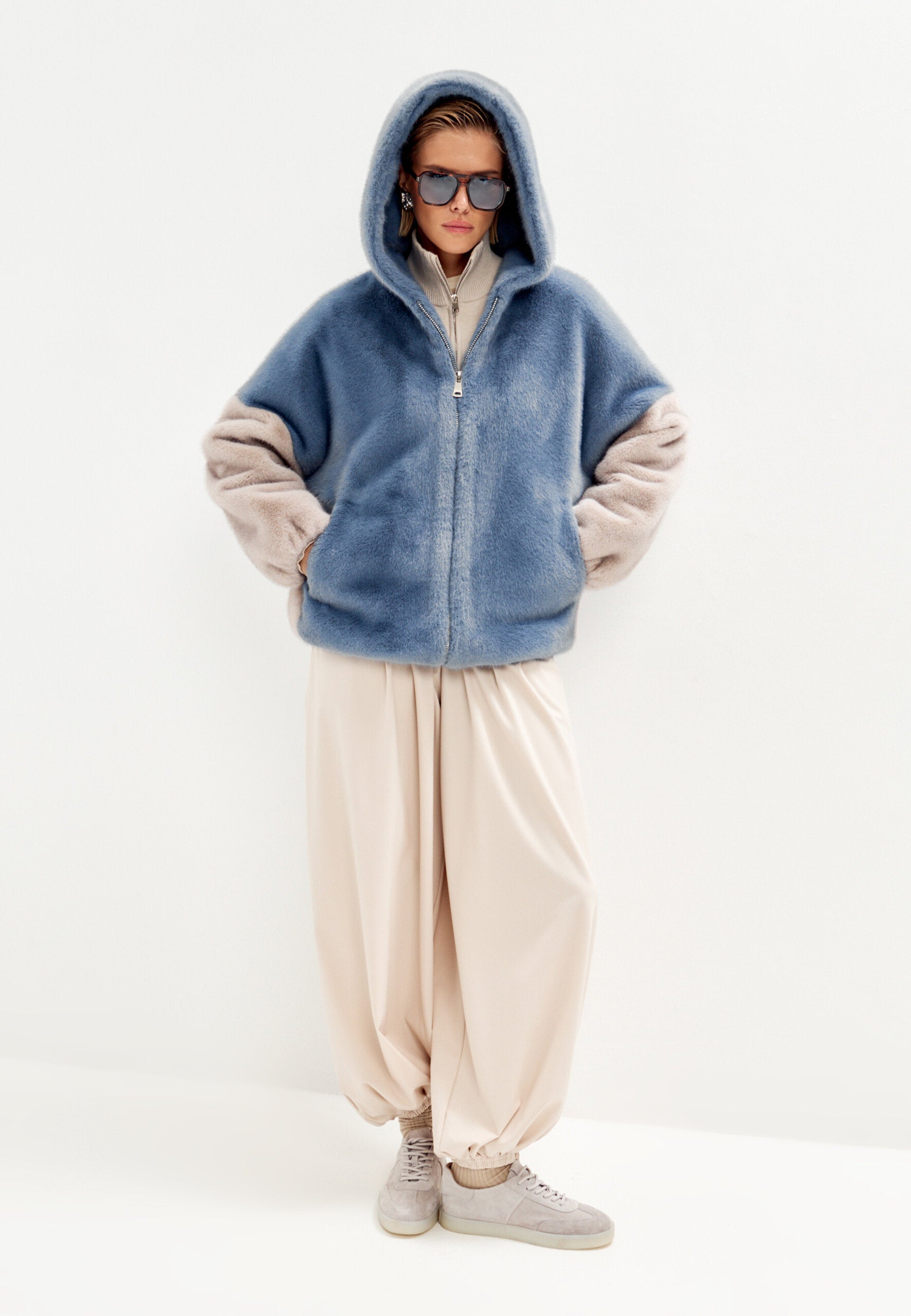 Stylish Hooded Faux Fur Jacket Reyna - Blue