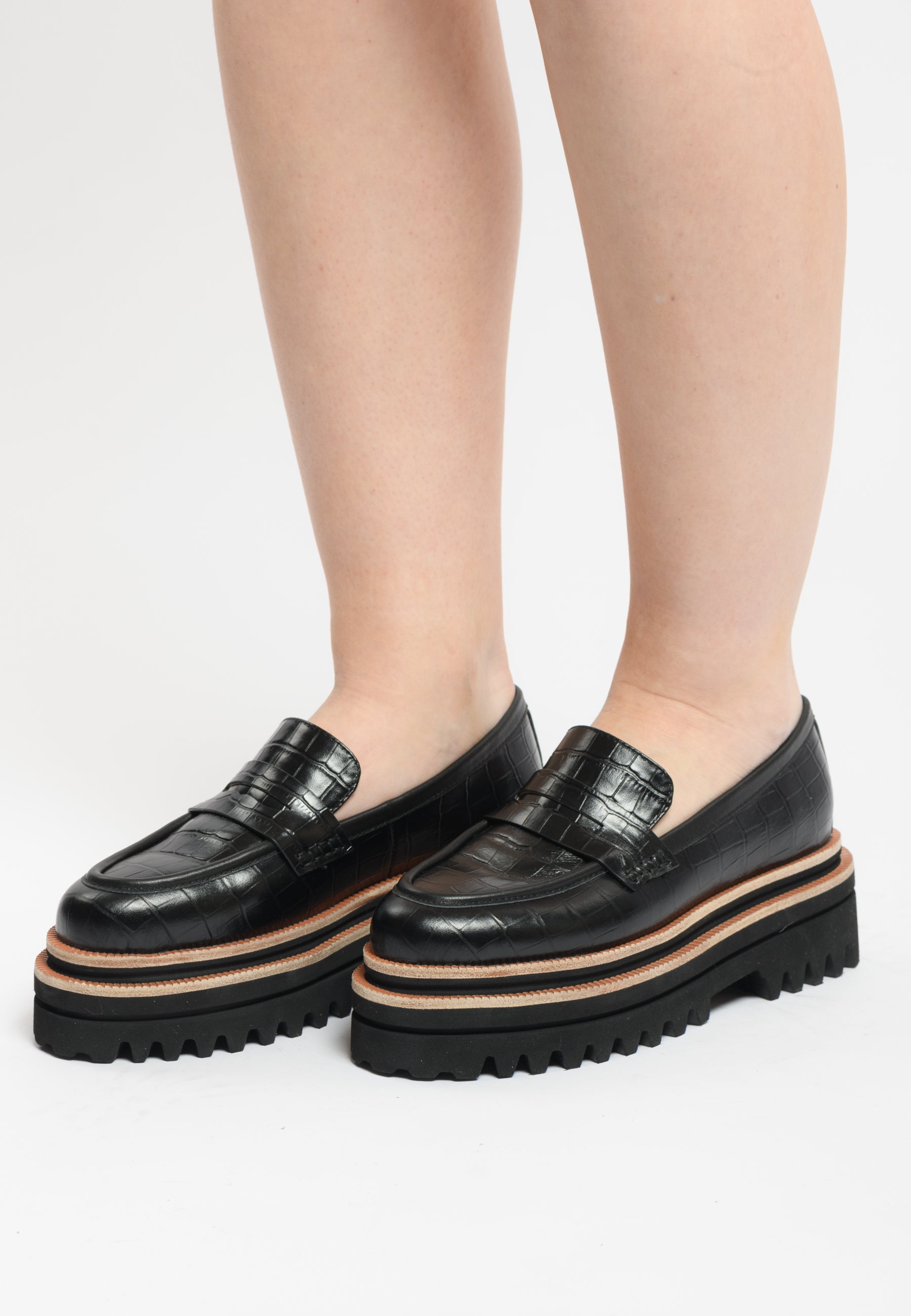 Croc-Embossed Platform Loafers - Black