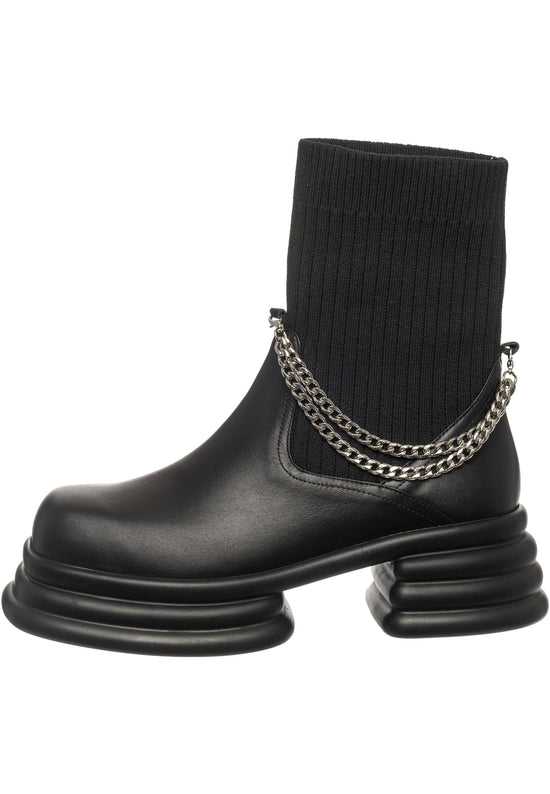 Buty za kostkę z prążkowanej skarpety z łańcuszkiem