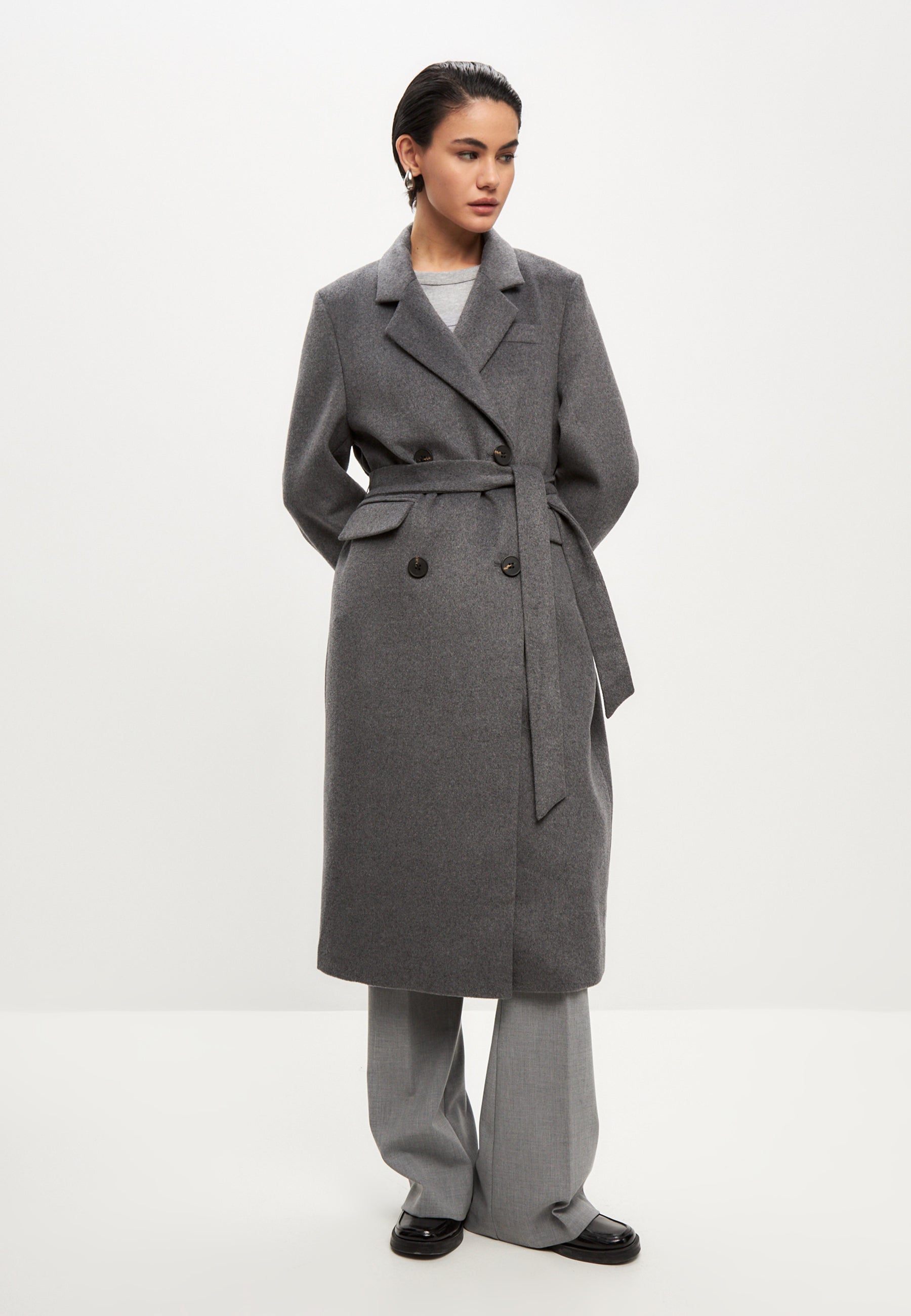 Double-breasted long wool coat – Grey