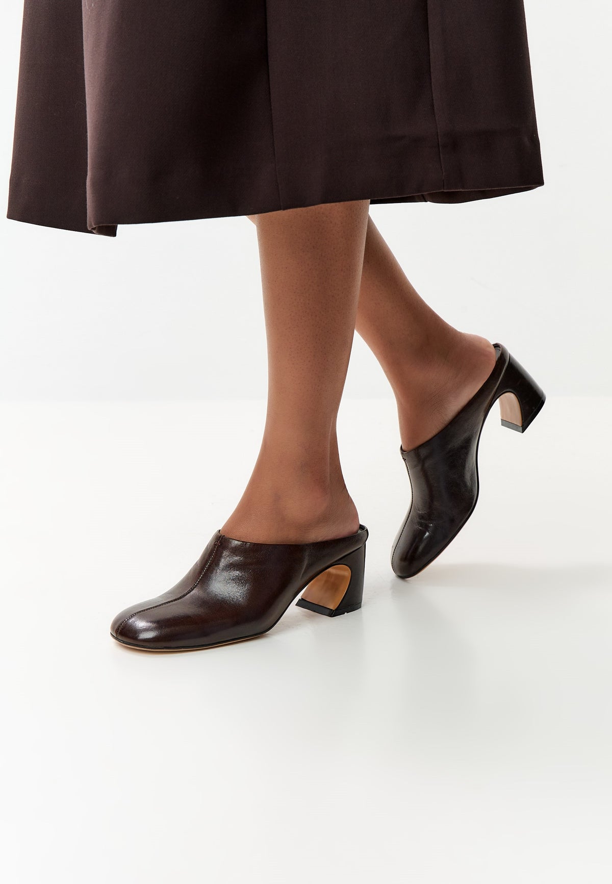 Escarpins mules en cuir – Marron