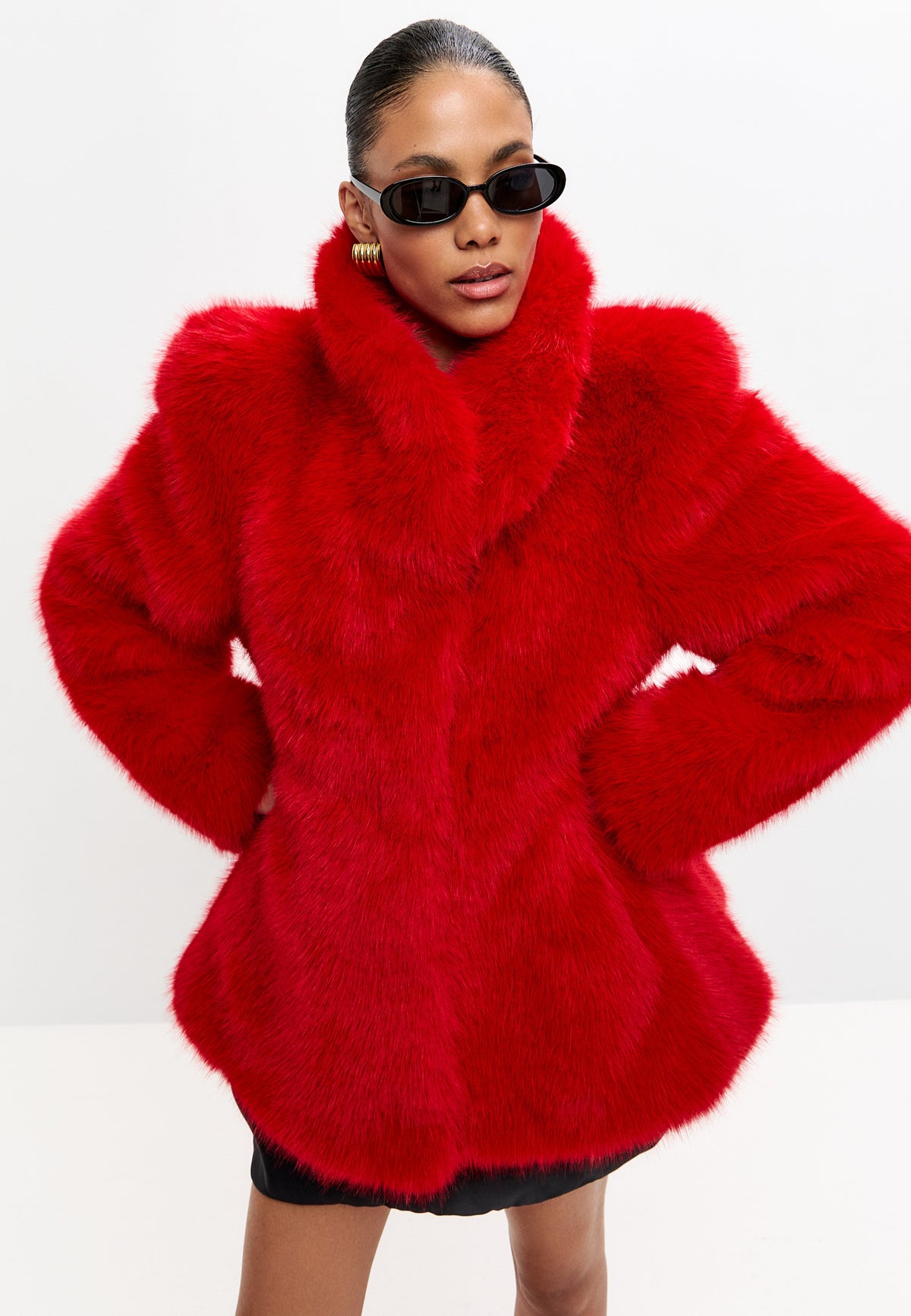 Veste en fausse fourrure – rouge