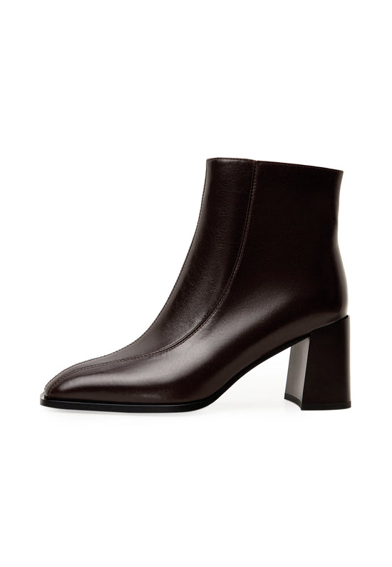 Bottines en cuir à bout carré