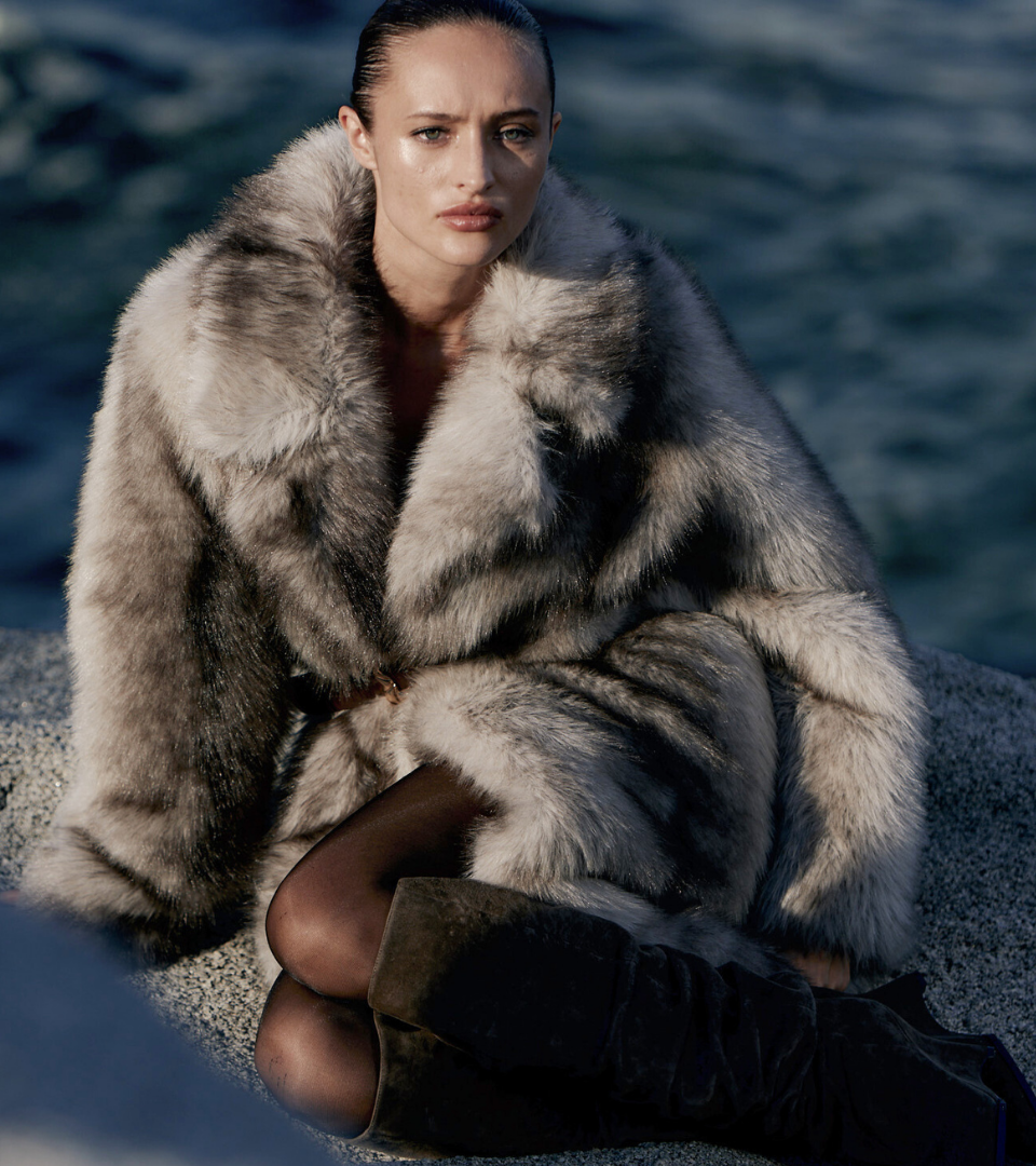 LUXURIOUS FAUX FUR COAT NATALIE