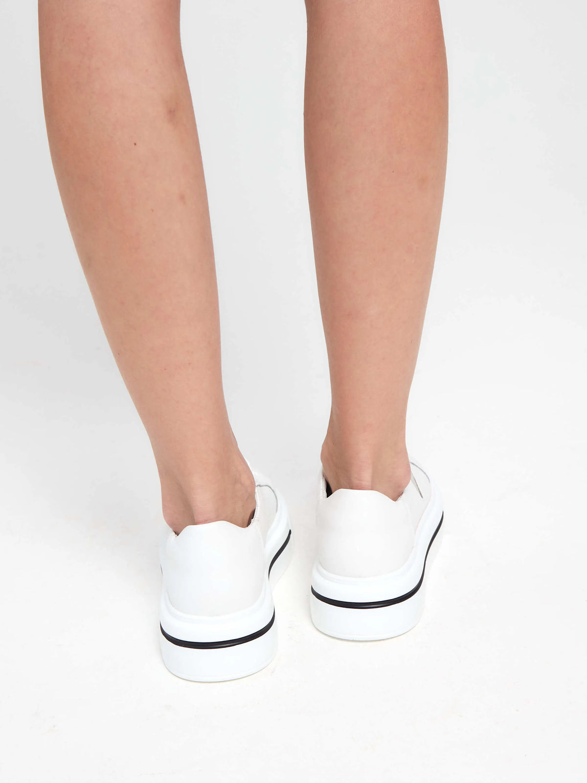 Nova Platform Leather Sneakers